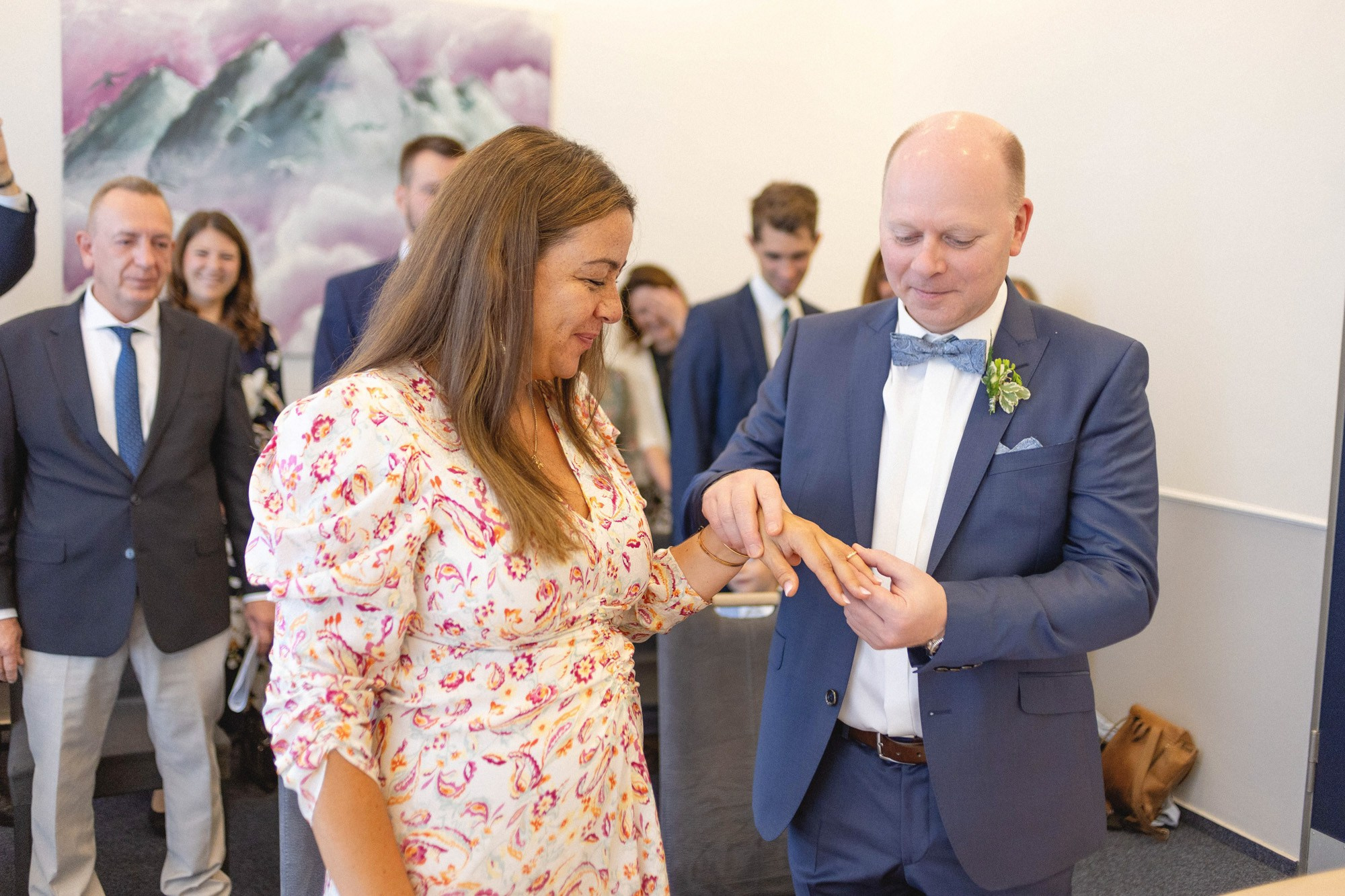 Romantische Hochzeitsbilder von Simone und Mattias: Eine Reise durch die Liebe in Bildern.