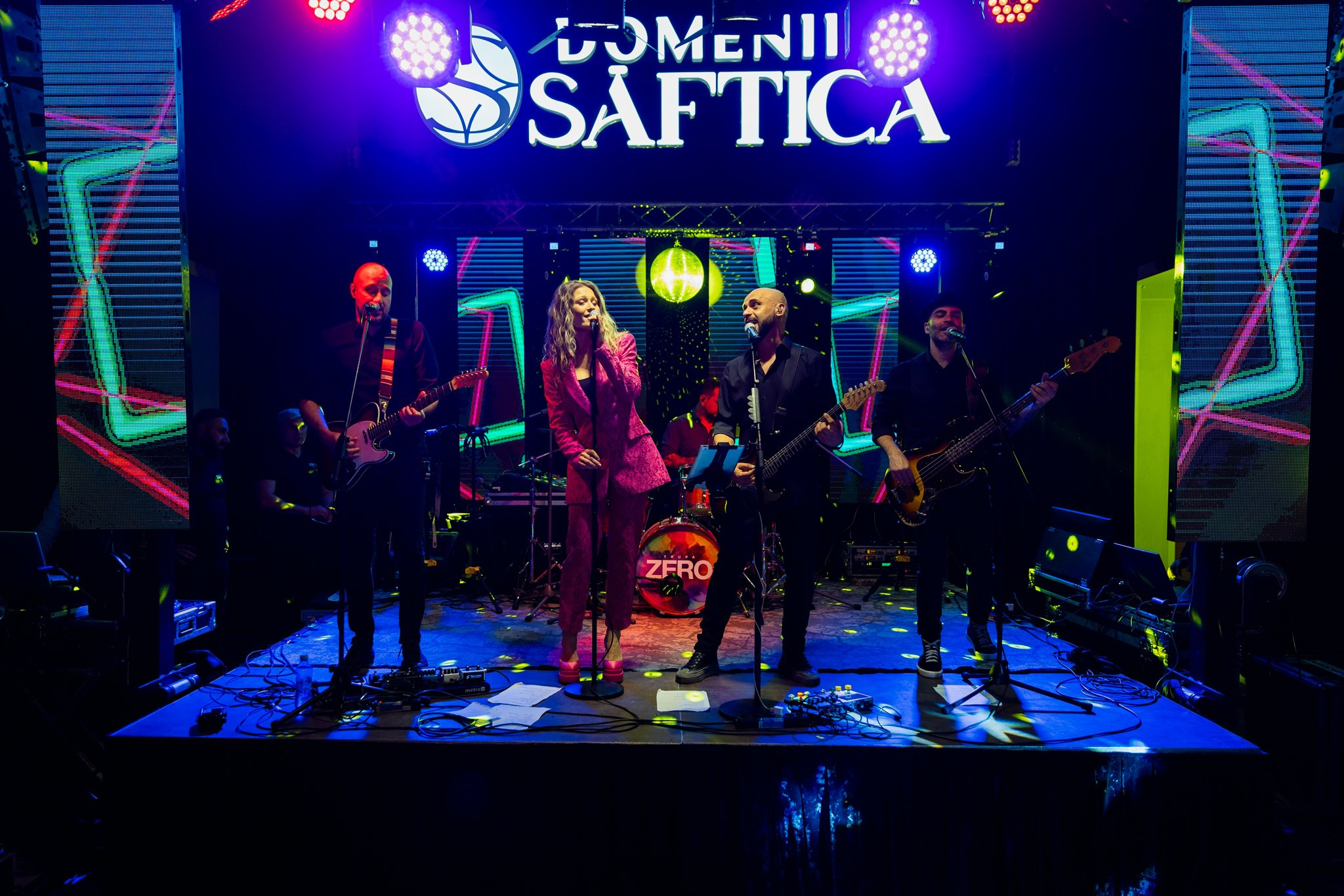 Nunta Ema si Valentin - Manu Ivanciu. Wedding Photographer in Bucharest — Manu Ivanciu