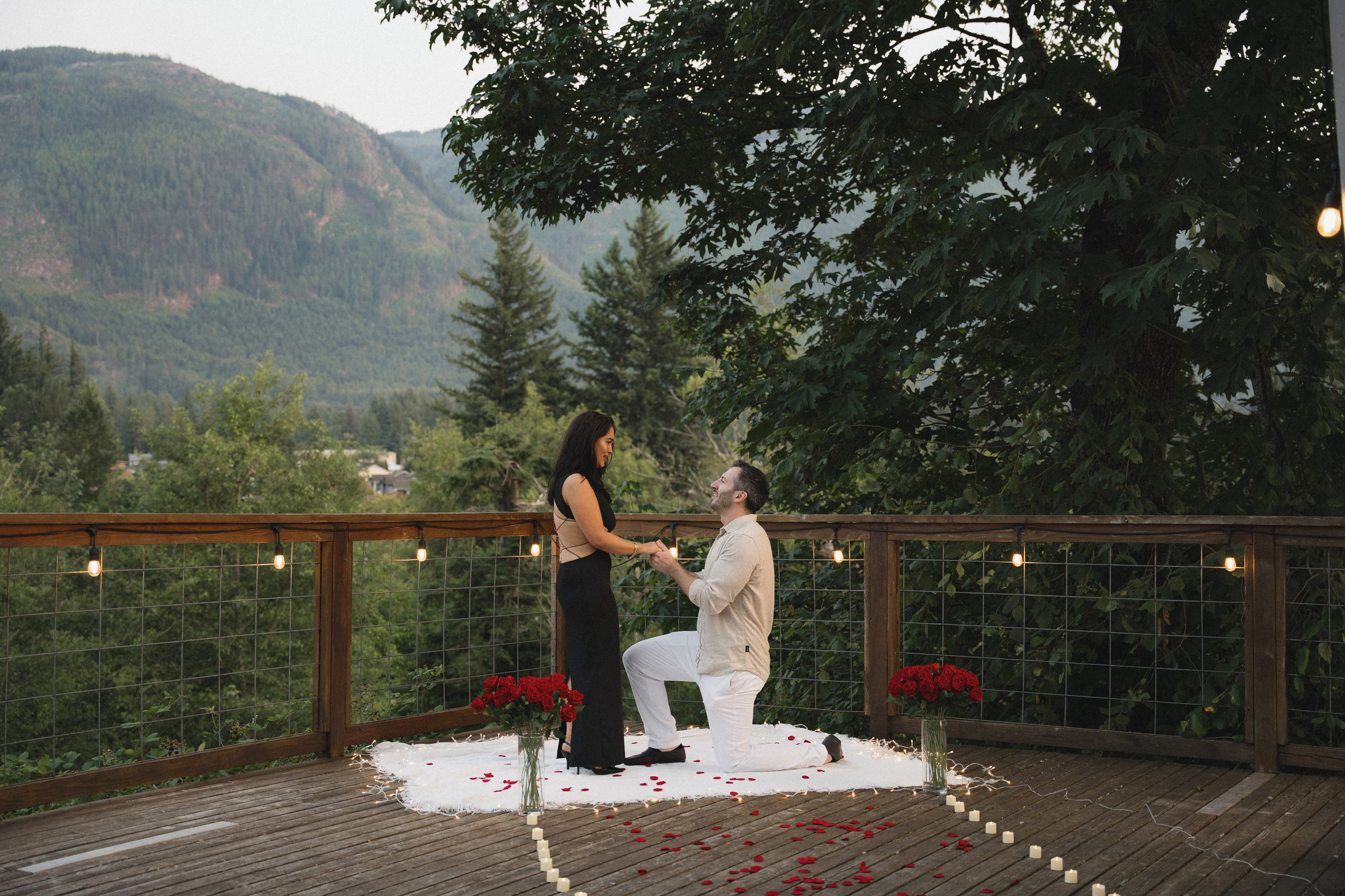 Blaine and Anya proposal. Photographer in Washington Sophia D