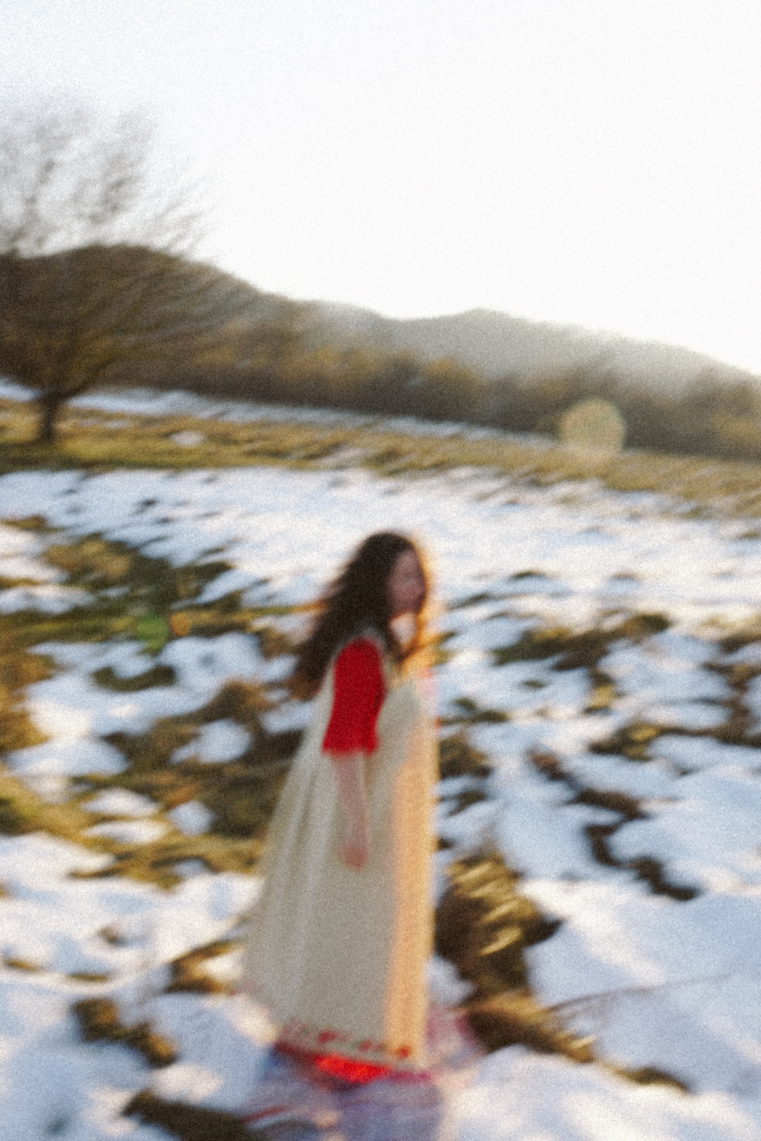 Mărțișorul x Mes Amis: O Poveste de Primăvară | Mădălina Beda. Madalina Beda- Artist vizual, fotograf, doula la nastere, consultant babywearing Brasov si in toata tara