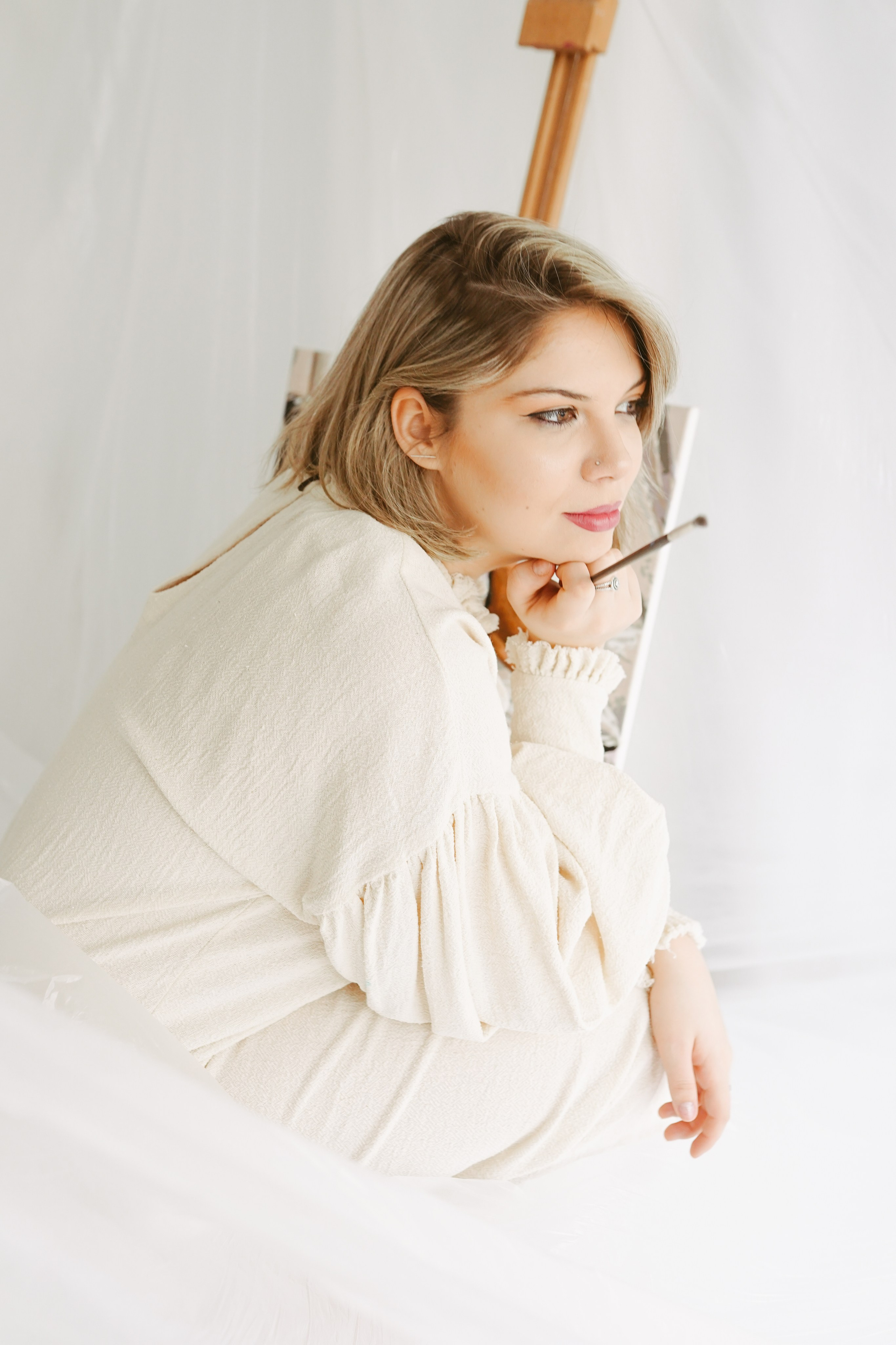 Fotografie de Portret Brașov | Artist Mădălina Beda. Madalina Beda- Artist vizual, fotograf, doula la nastere, consultant babywearing Brasov si in toata tara