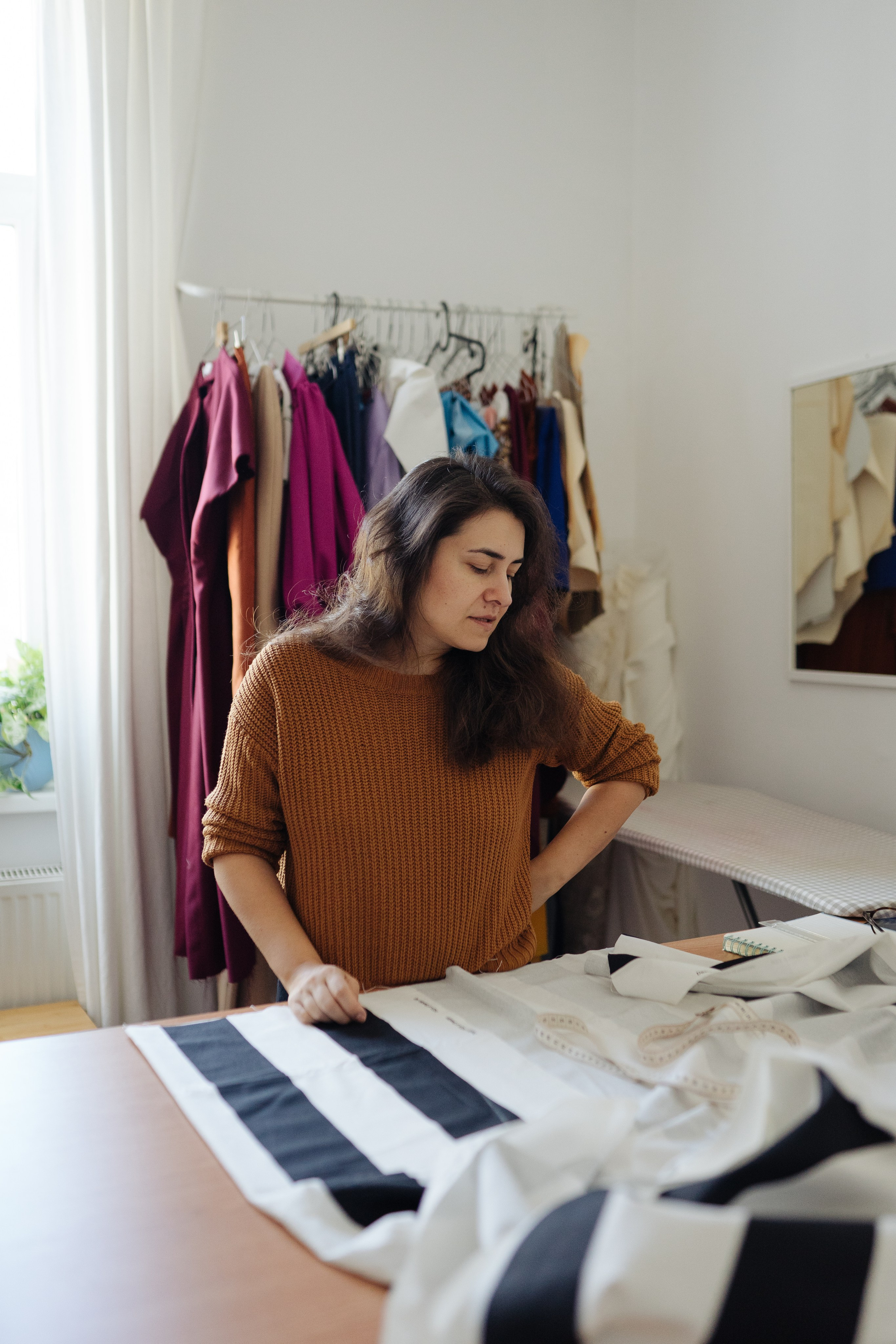 Fotografie de Portret Brașov | Artist Mădălina Beda. Madalina Beda- Artist vizual, fotograf, doula la nastere, consultant babywearing Brasov si in toata tara