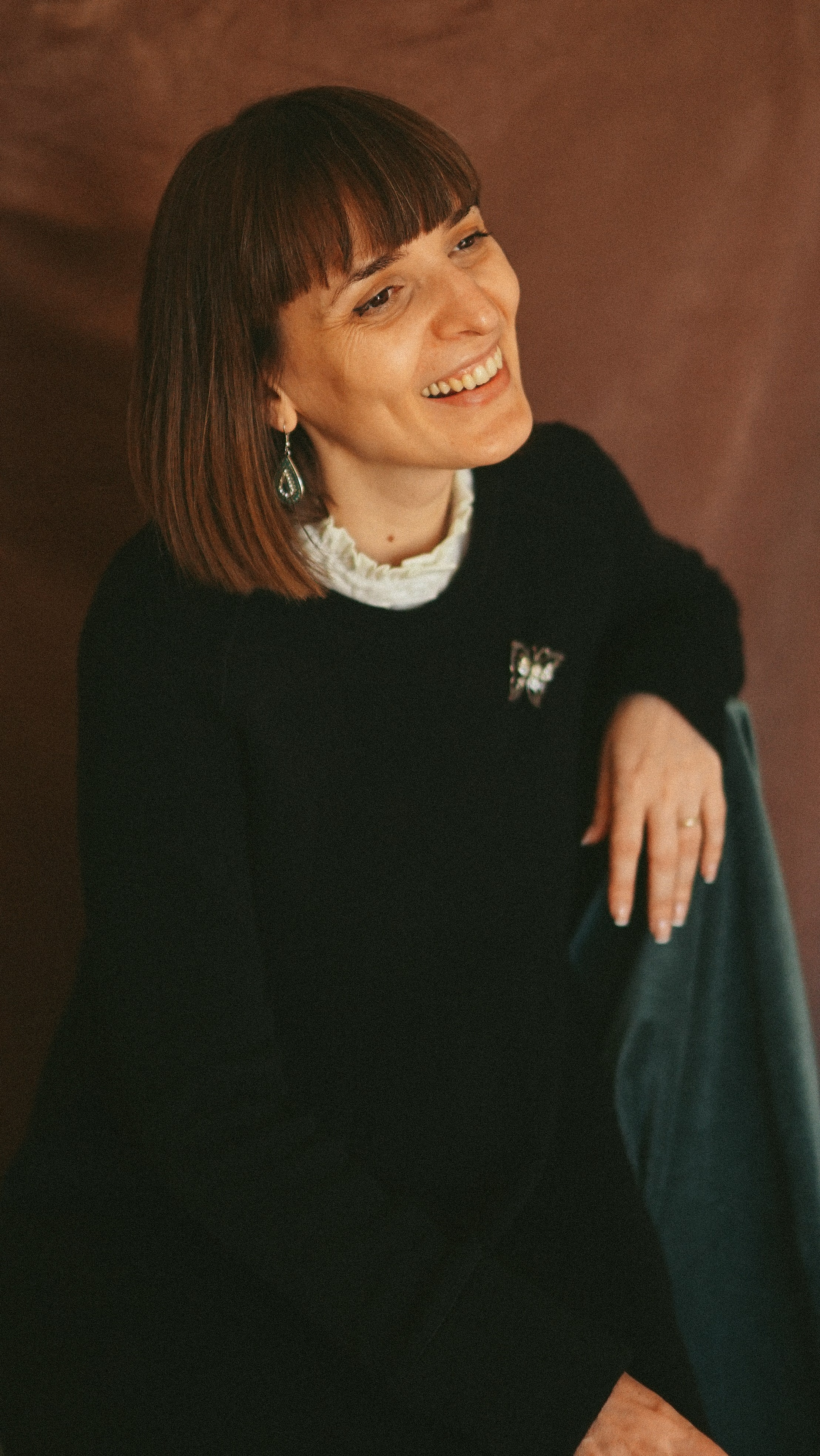 Fotografie de Portret Brașov | Artist Mădălina Beda. Madalina Beda- Artist vizual, fotograf, doula la nastere, consultant babywearing Brasov si in toata tara