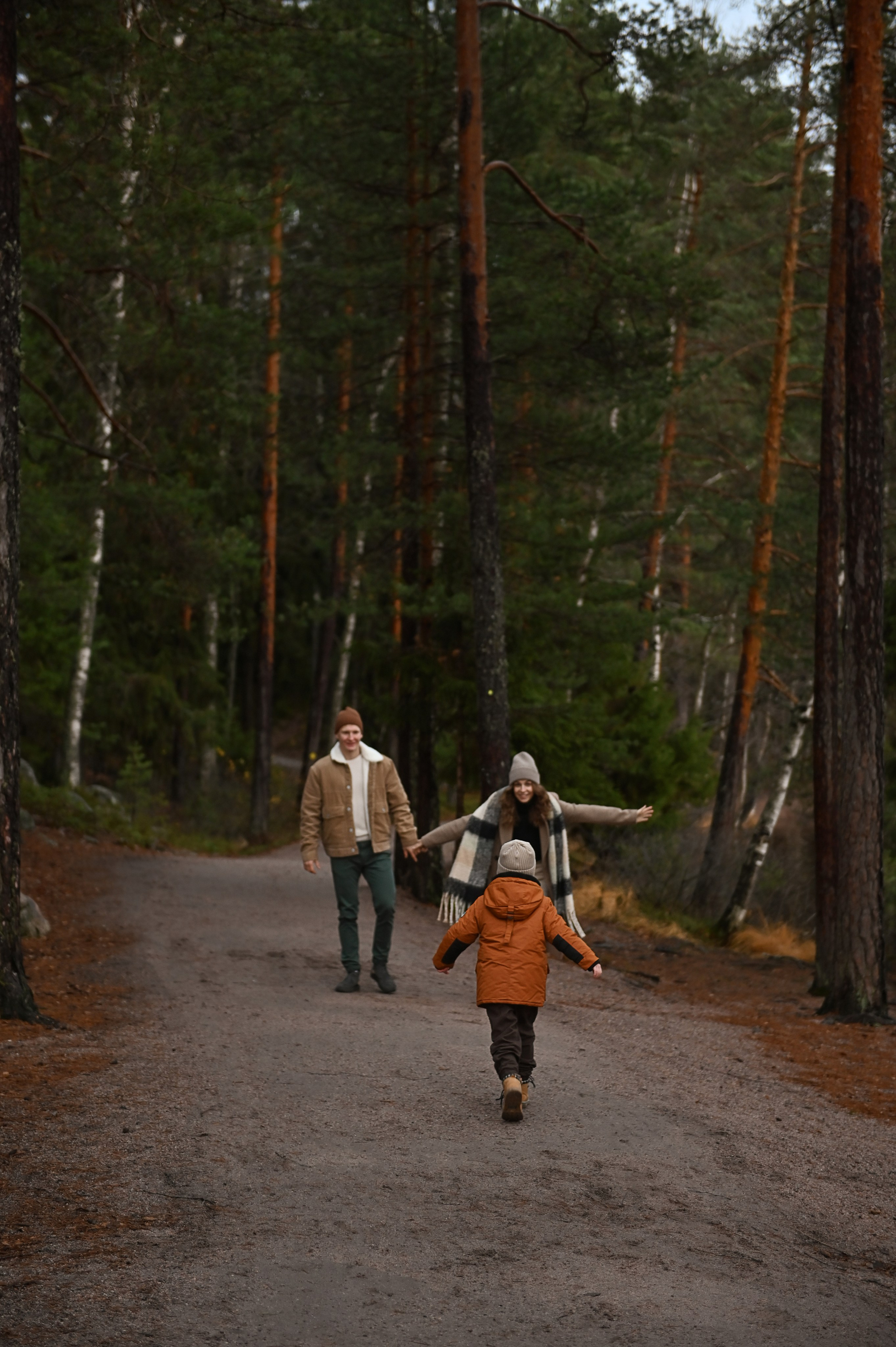 Пикник у озера. Детский и семейный фотограф в финляндии дина пулкка. контент фотограф