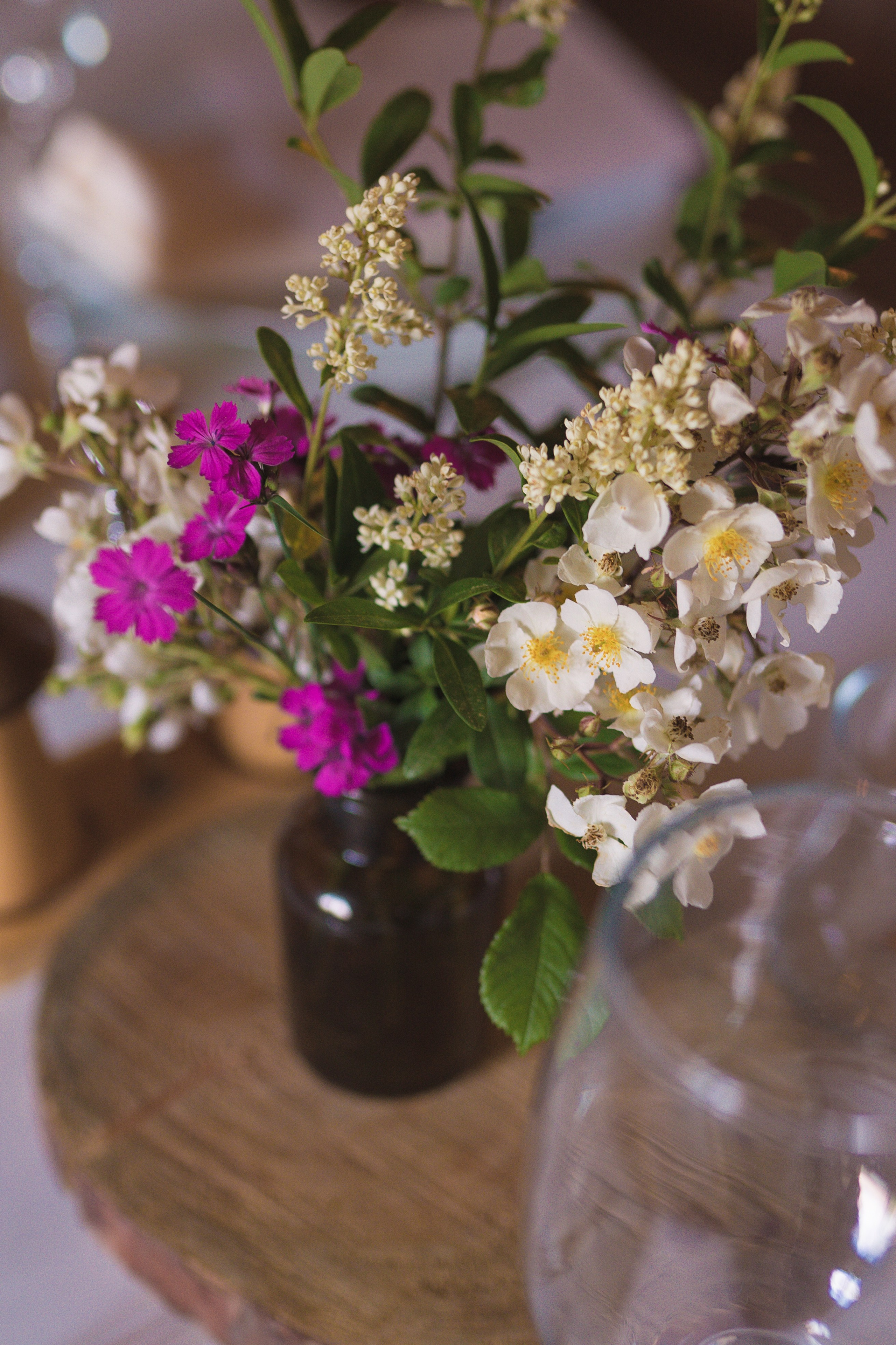 Fotografie de Eveniment Brașov: Povești Vizuale | Mădălina Beda. Madalina Beda- Artist vizual, fotograf, doula la nastere, consultant babywearing Brasov si in toata tara