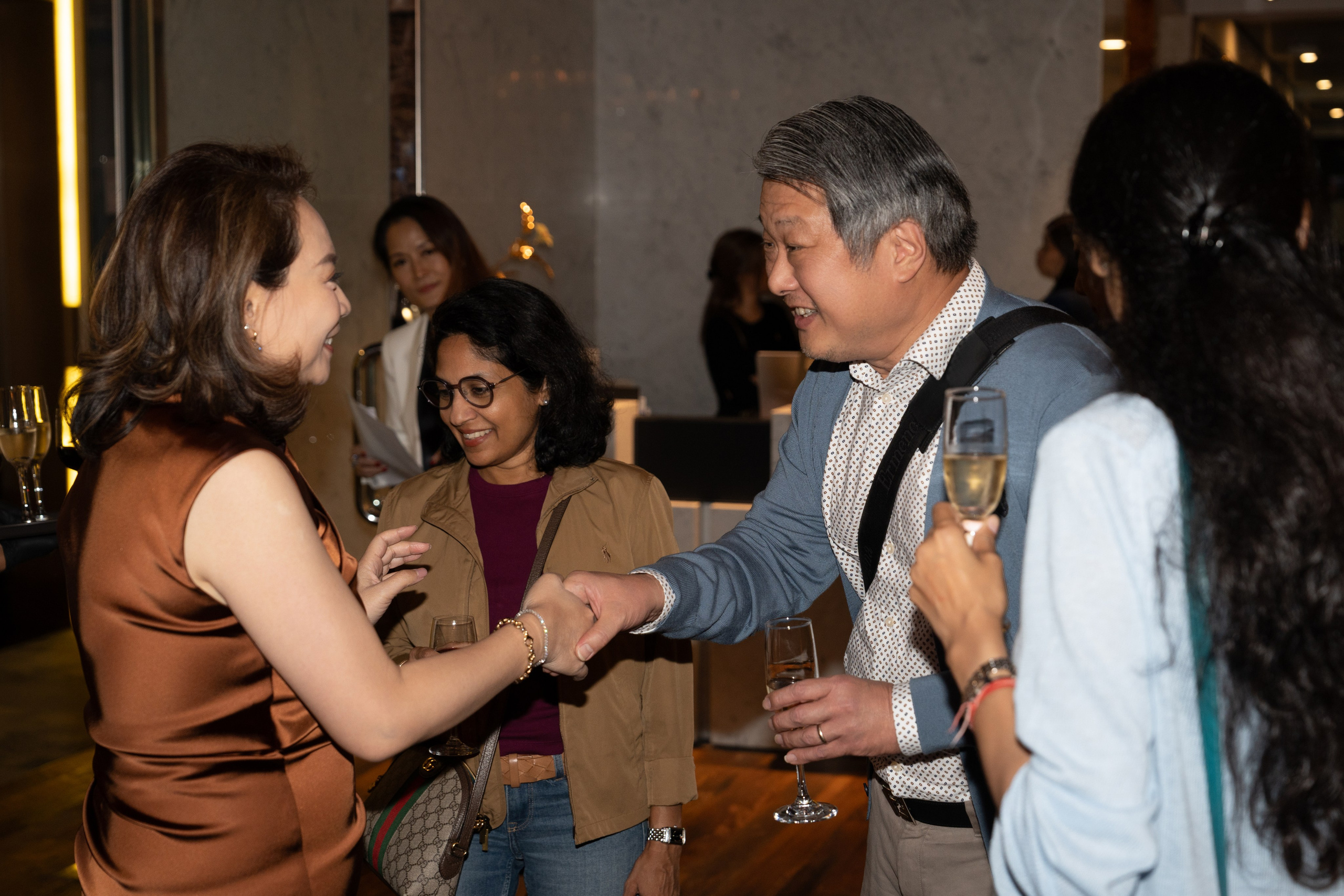 ETRA JEWELLERY. ФОТОГРАФ В ГОНКОНГЕ (СВАДЬБЫ, FASHION, СЕМЕЙНЫЕ, МЕРОПРИЯТИЯ, ФОТОПРОГУЛКИ)