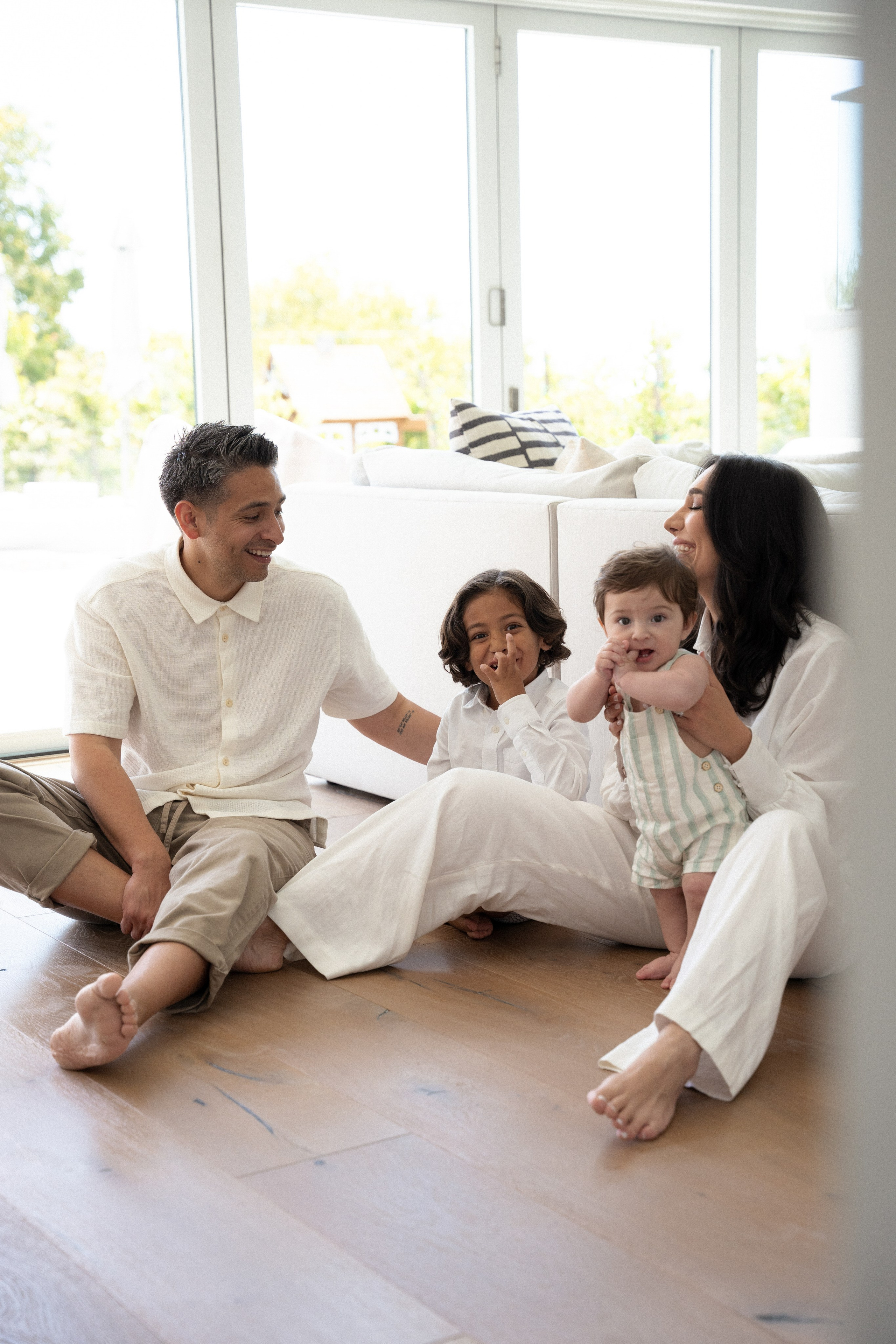 Santa Monica family photographer. Los Angeles family photographer. Family photoshoot. Family photographer. Family photoshoot. 