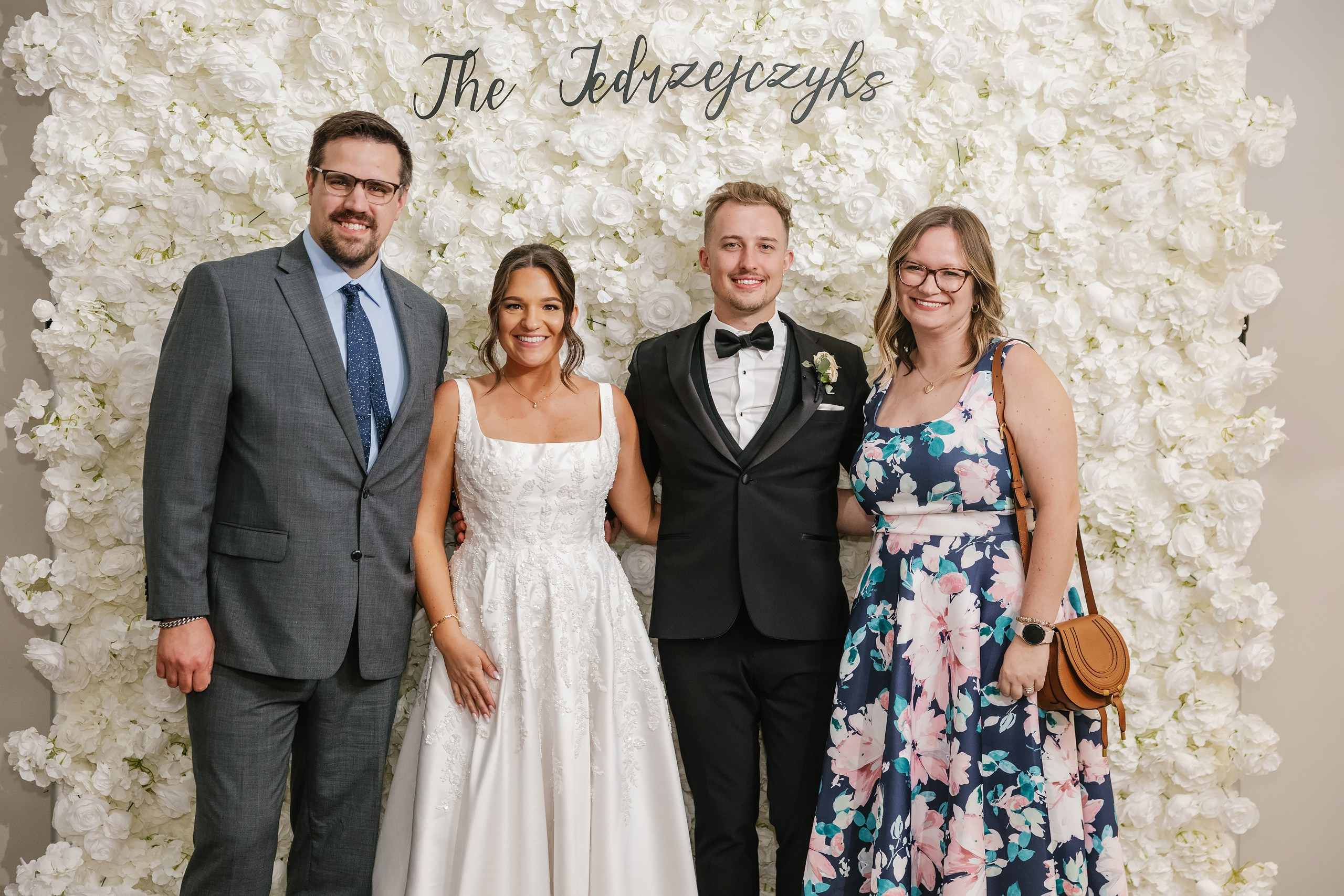 09.06.2025 Wedding. Wedding family event photographer in Chicago Nick Yushevich