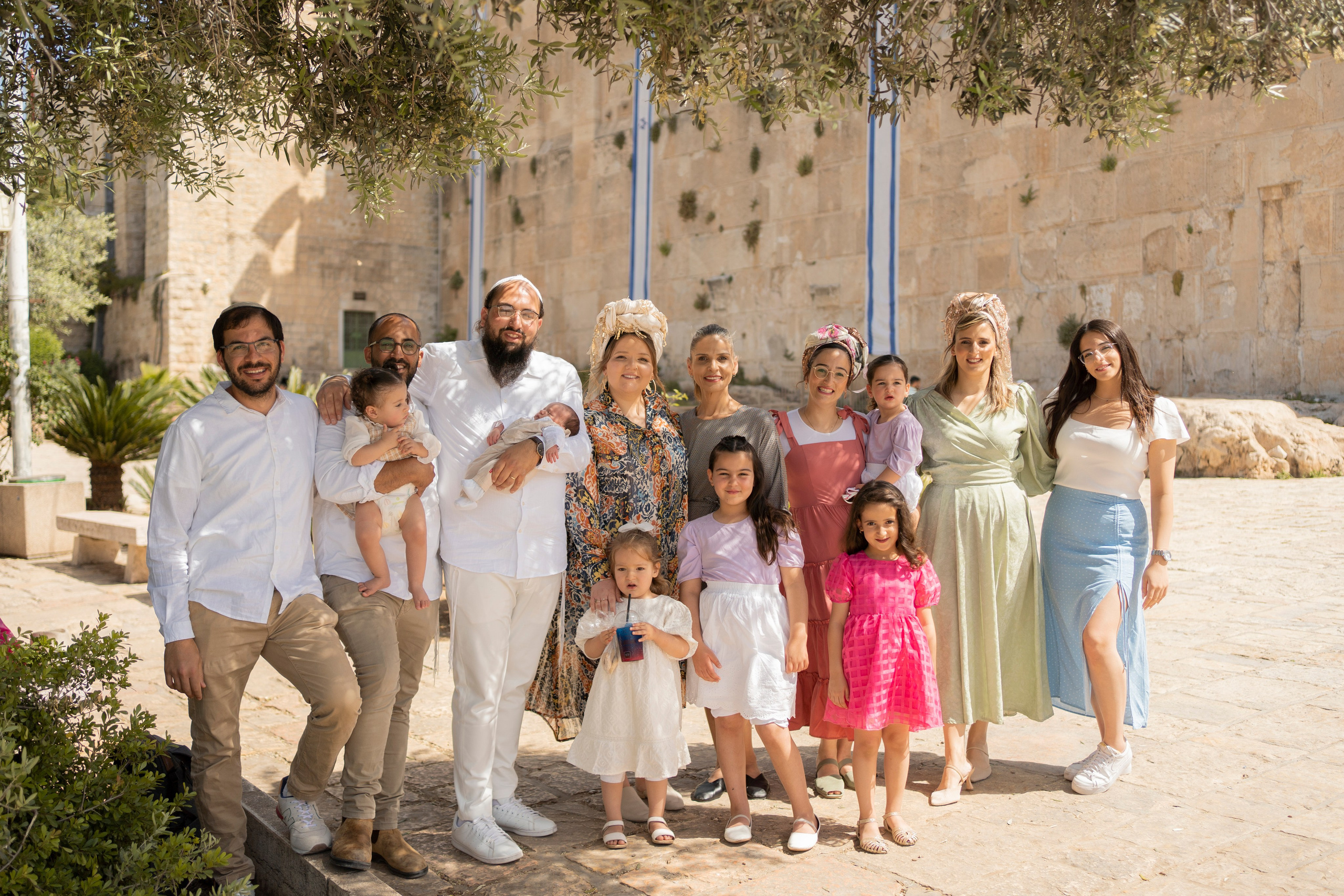 הברית של נחמן חזן. יוסף מזרחי צילום חתונה, ברית וזוגיות. צלם מקצועי שאוהב להוציא אתכם הכי יפים ברגעים הכי מרגשים