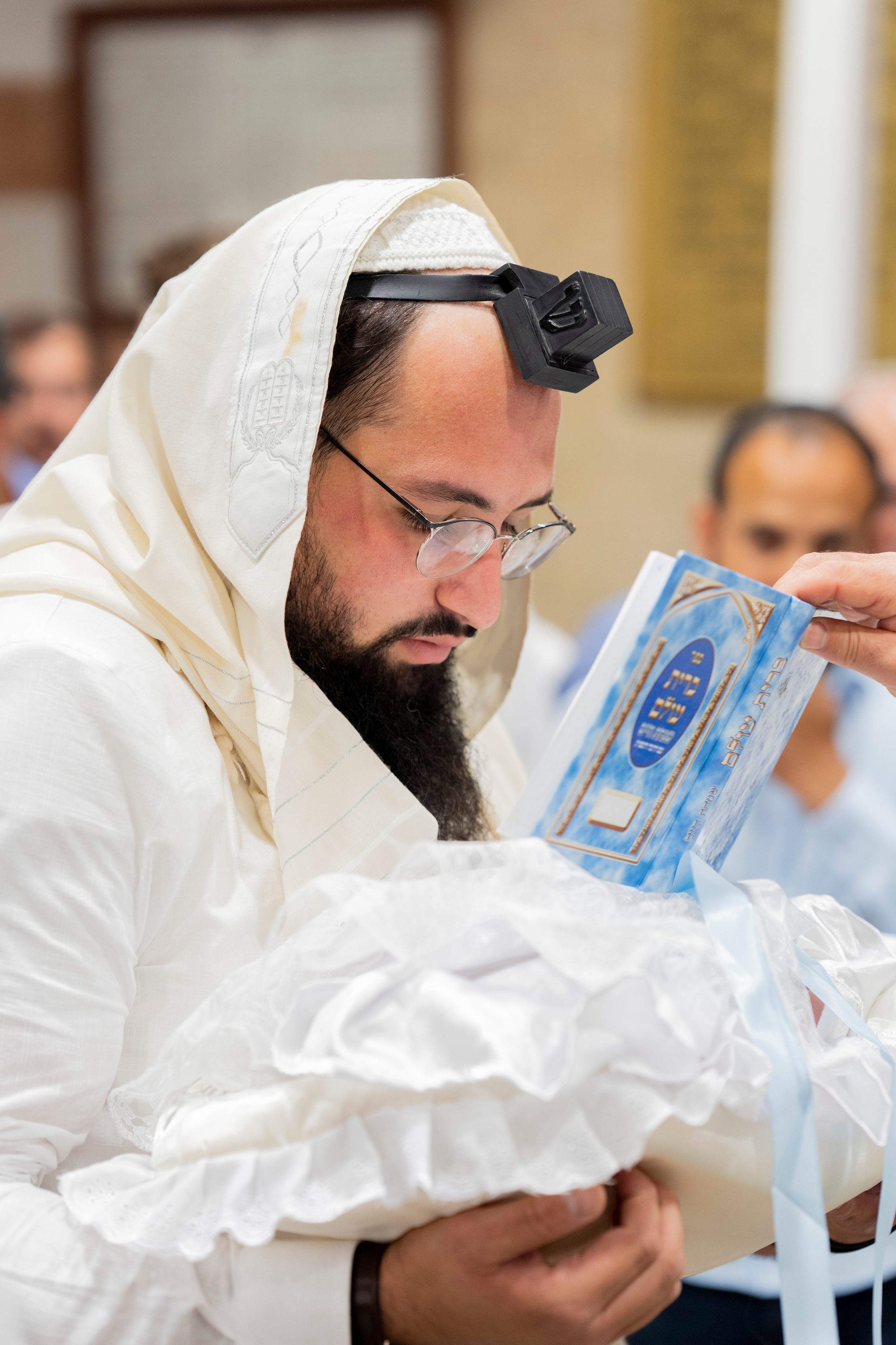 הברית של נחמן חזן. יוסף מזרחי צילום חתונה, ברית וזוגיות. צלם מקצועי שאוהב להוציא אתכם הכי יפים ברגעים הכי מרגשים