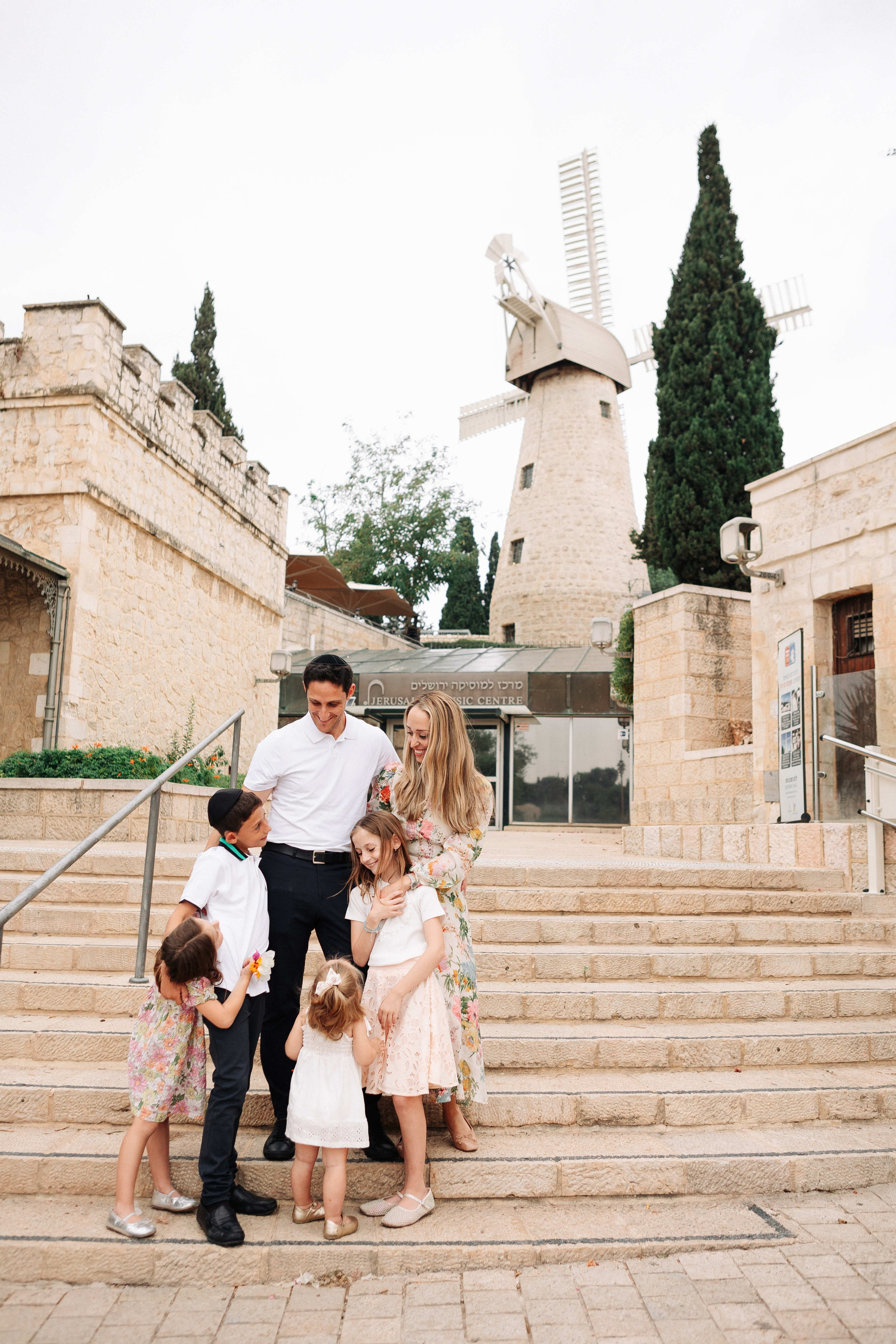 BIG FAMILY IN YAMIN MOSHE. Https://shi-photo.com/