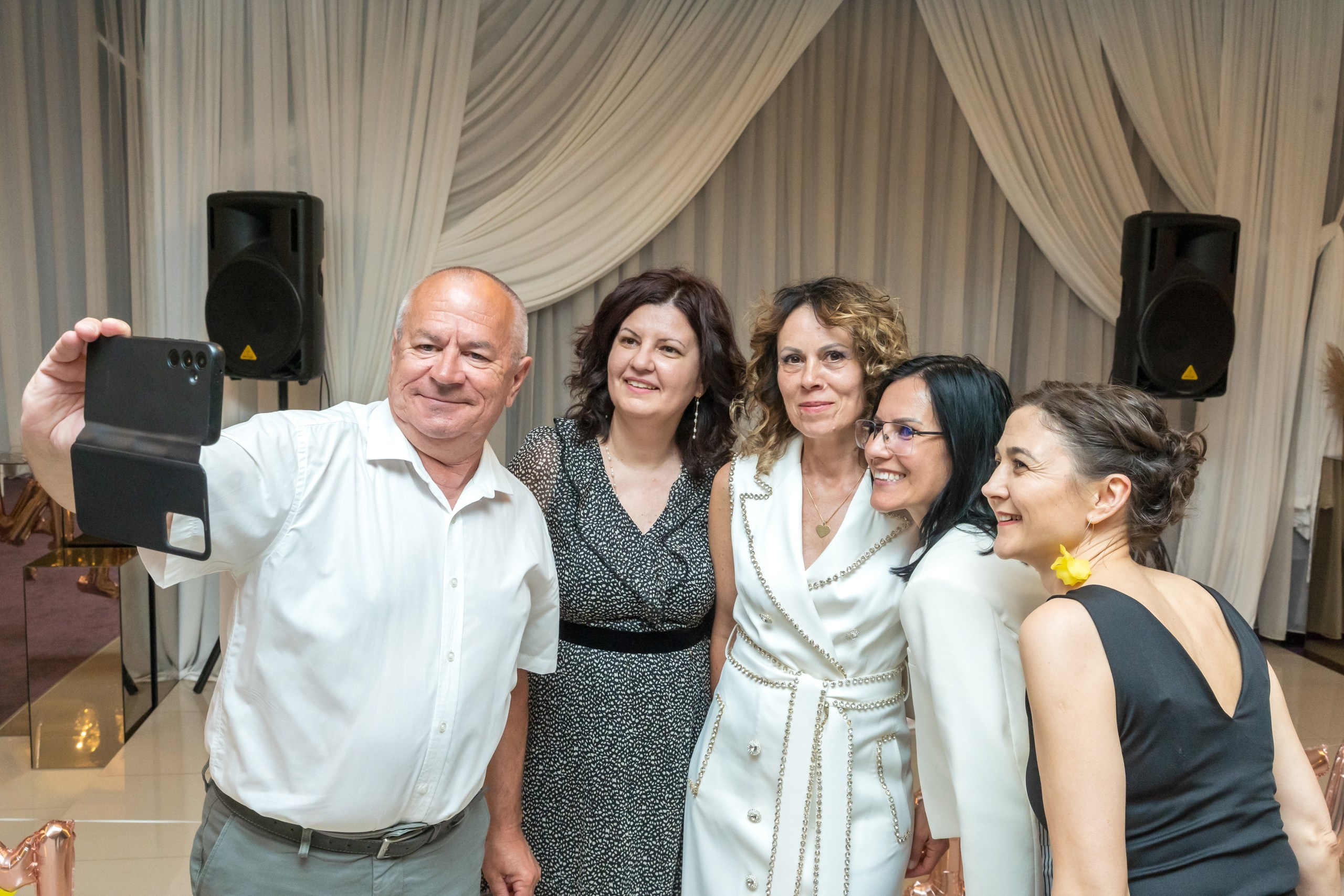 Banchet clasa a IV-a B. Adelinne — fotograf profesionist în Constanța pentru familii, bebeluși și evenimente
