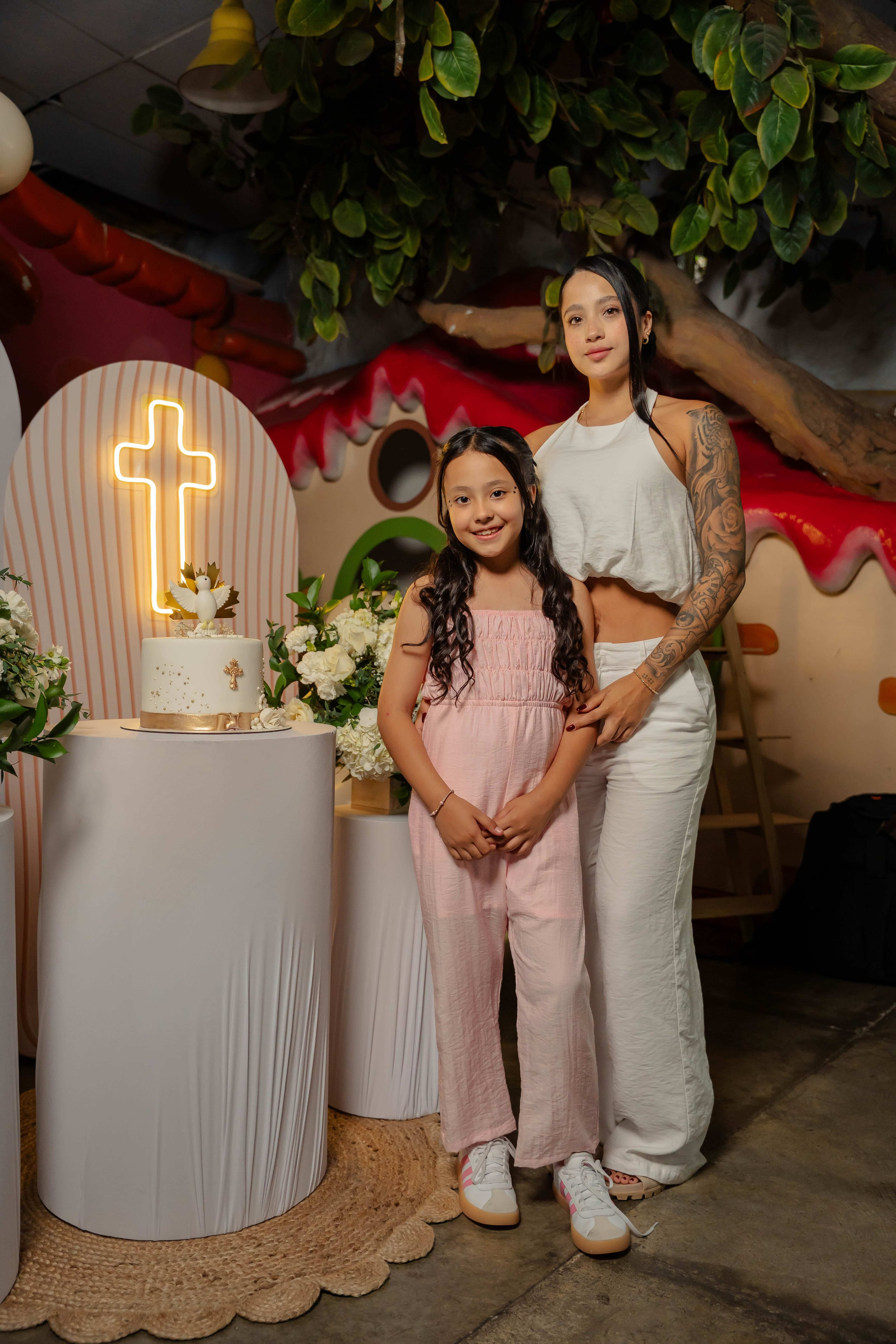 15s. Event photographer Carlos Alvarez