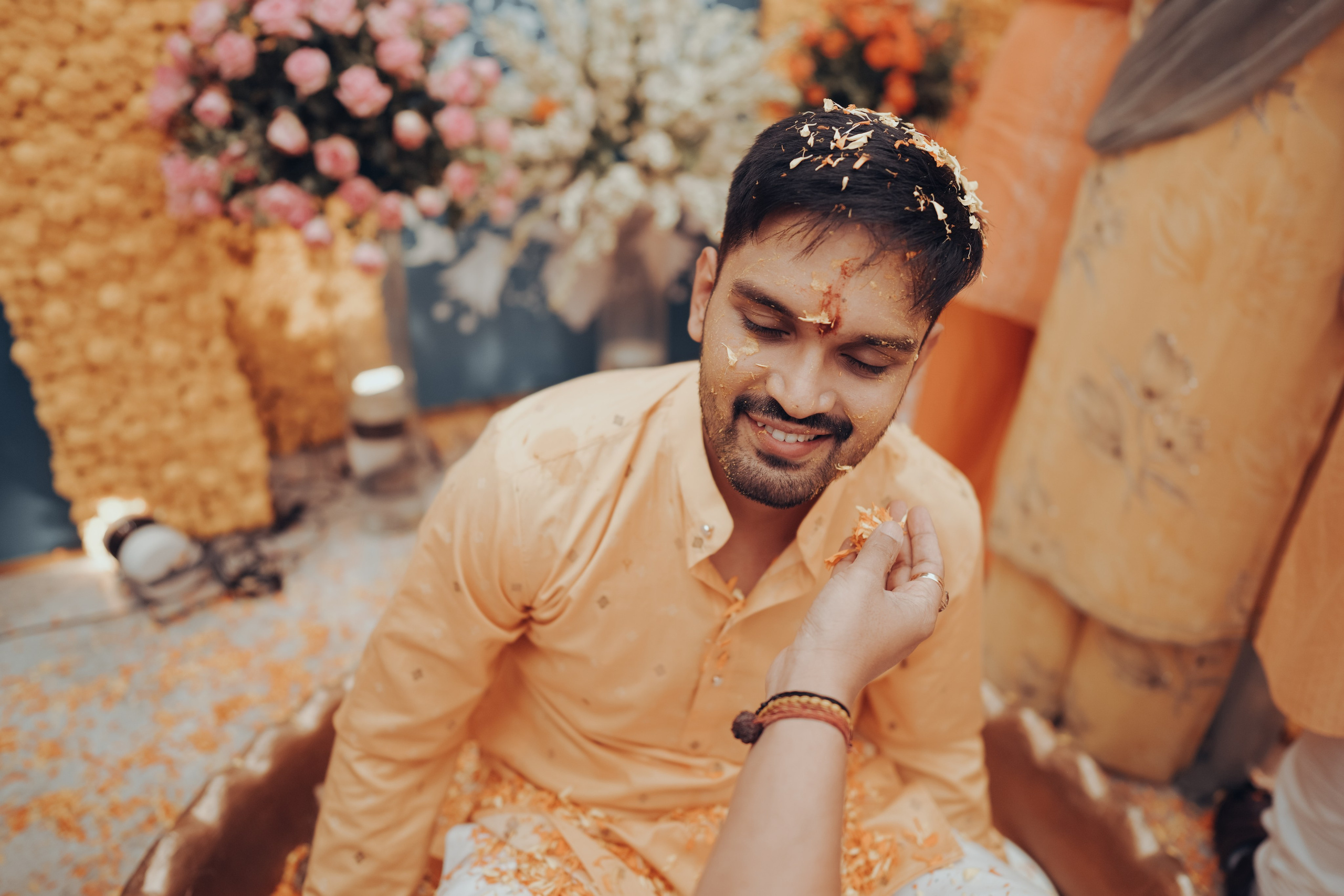 HALDI & MEHANDI. Wedding photographer Stalen Robert