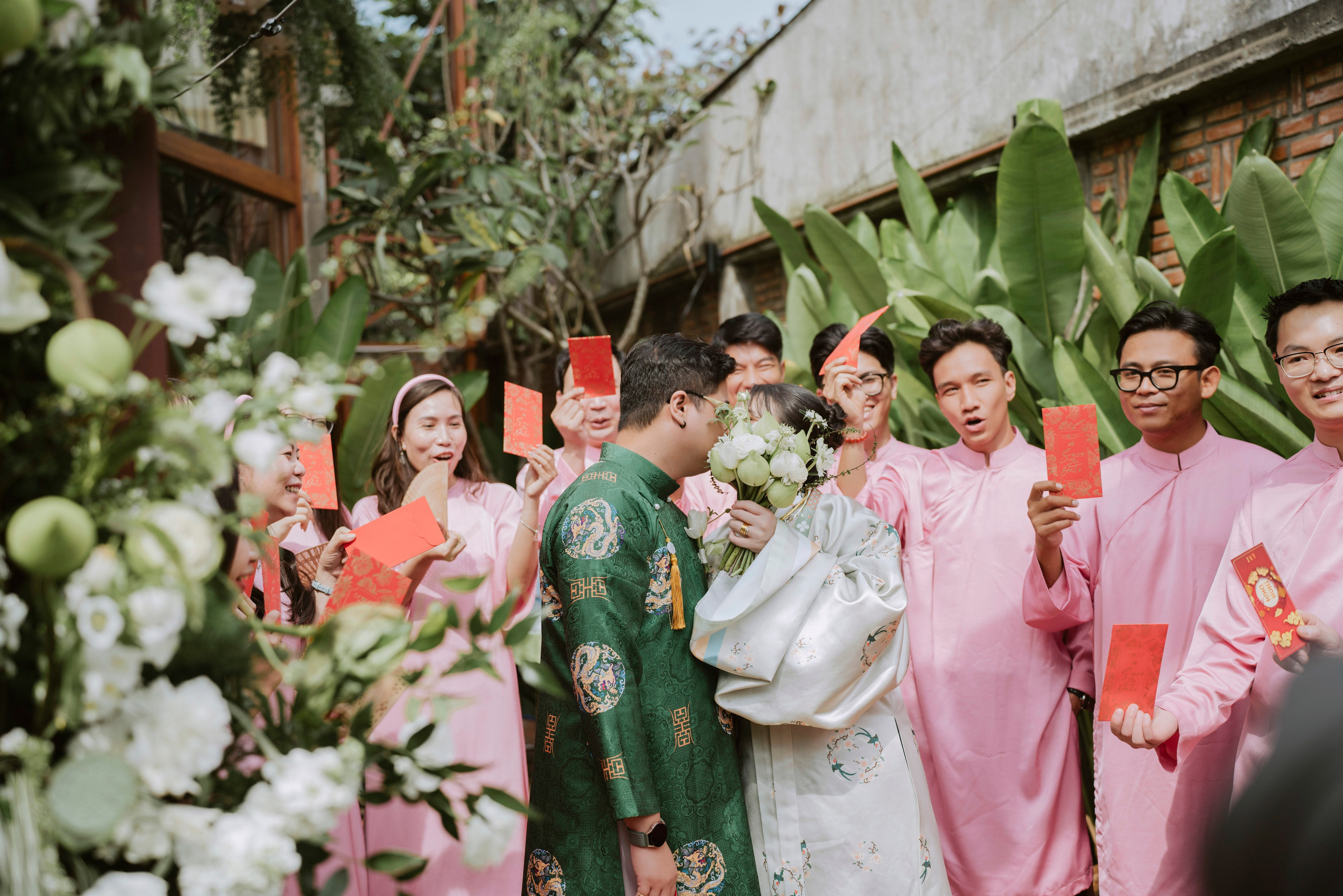 AMI & KEN. WEDDING PHOTOGRAPHER IN VIETNAM