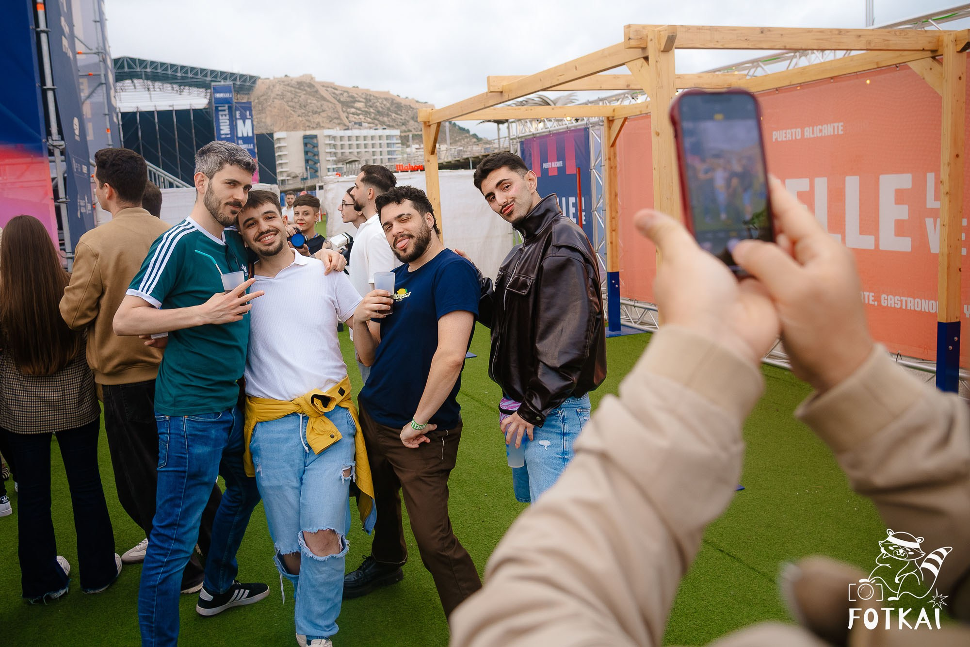 Cariña La Fiesta 2.0 — Fotos del evento en El Muelle Live, Alicante, 2026 | FOTKAI
