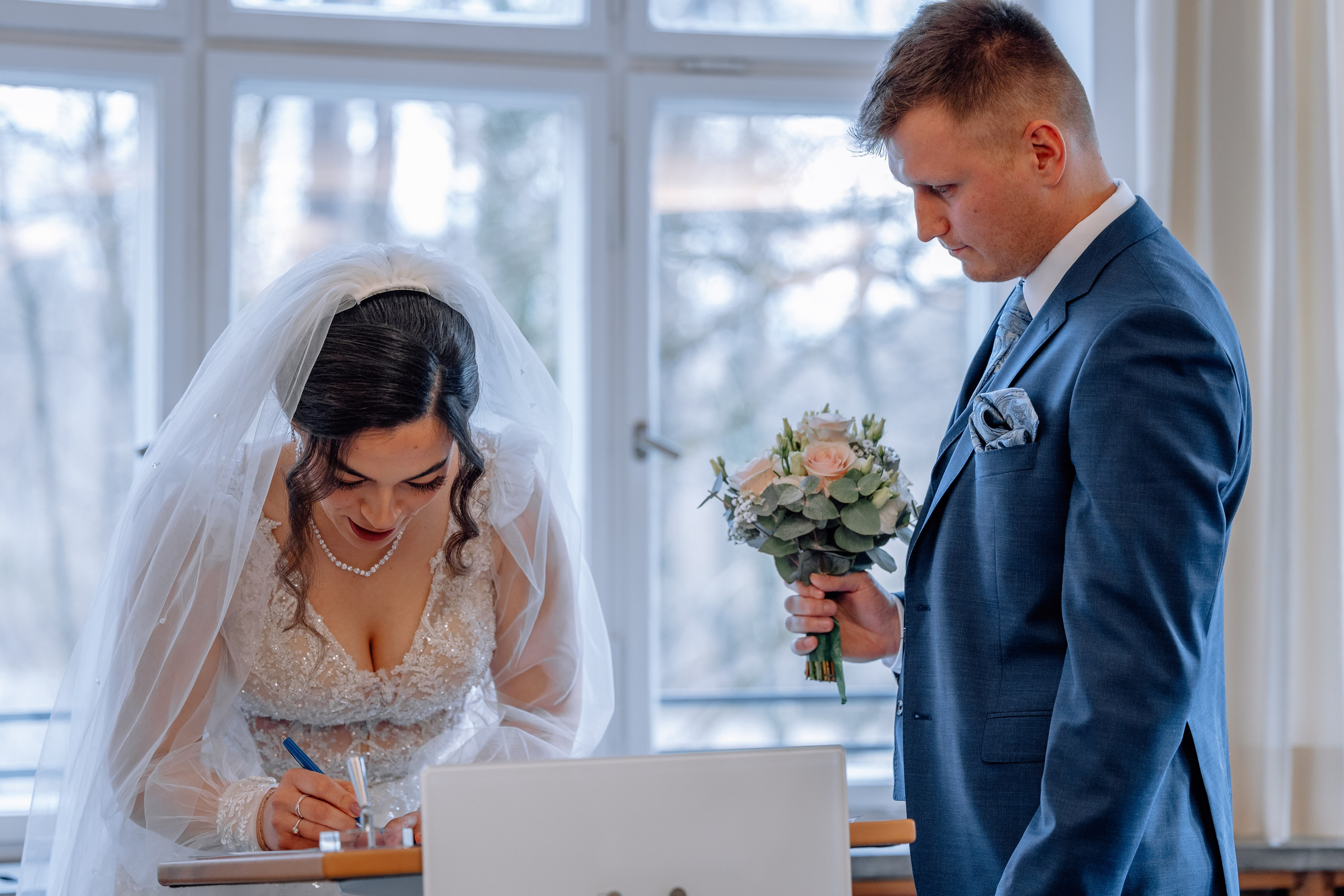 Emotionale Trauung im Herzen von München | Mandlstraße Schwabing. Hochzeitsfotograf München Taufe Familienfotograf Tanja Mauke