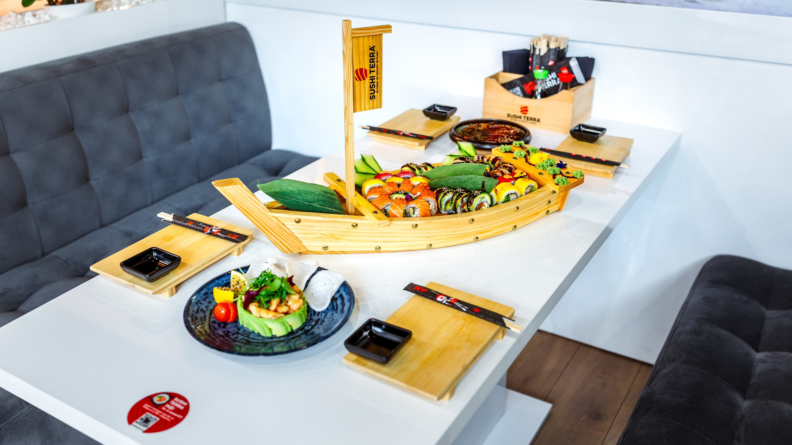 Sushi Terra. Marius Ciocan