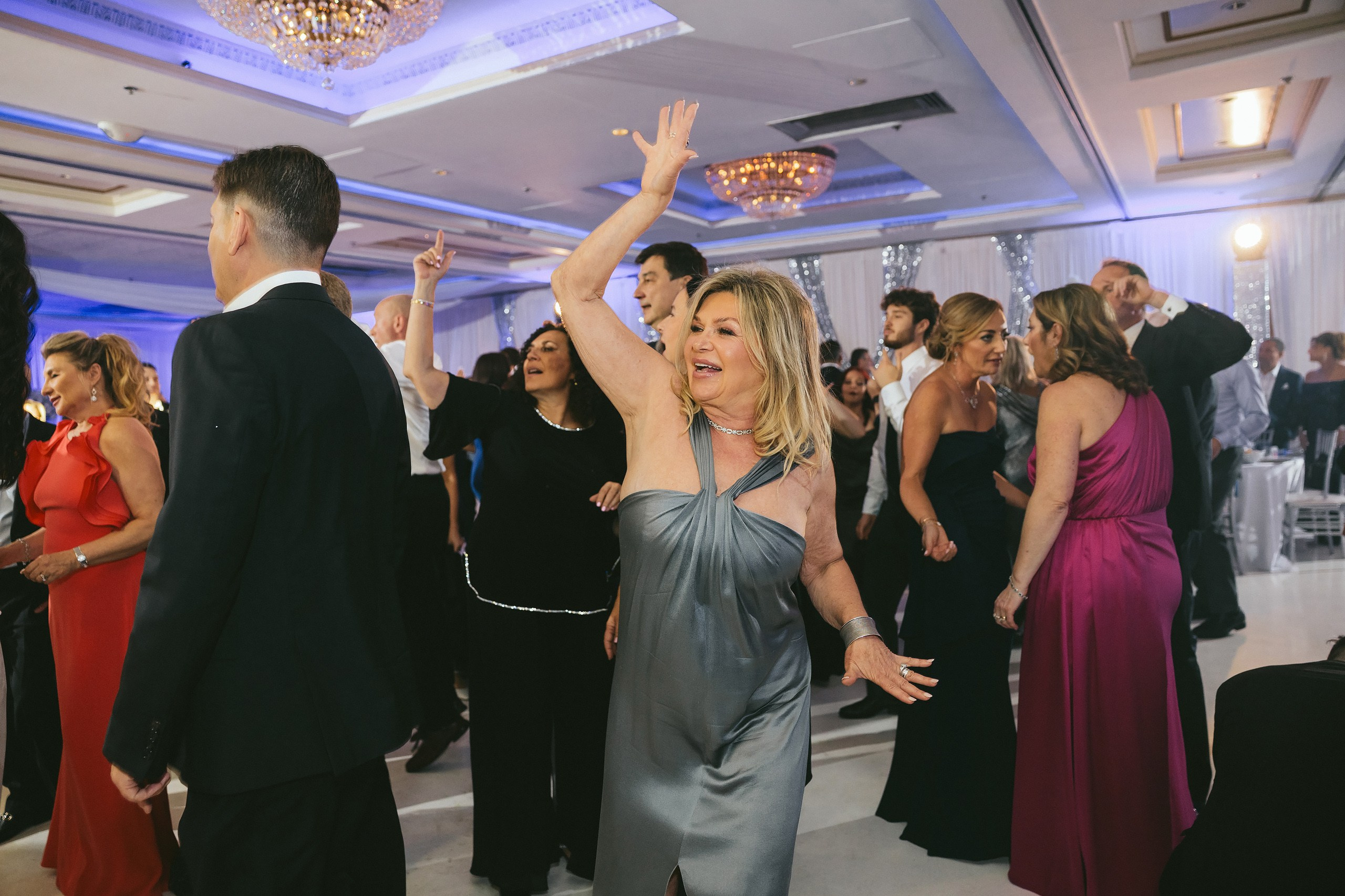 06.08.2025 Wedding. Wedding family event photographer in Chicago Nick Yushevich