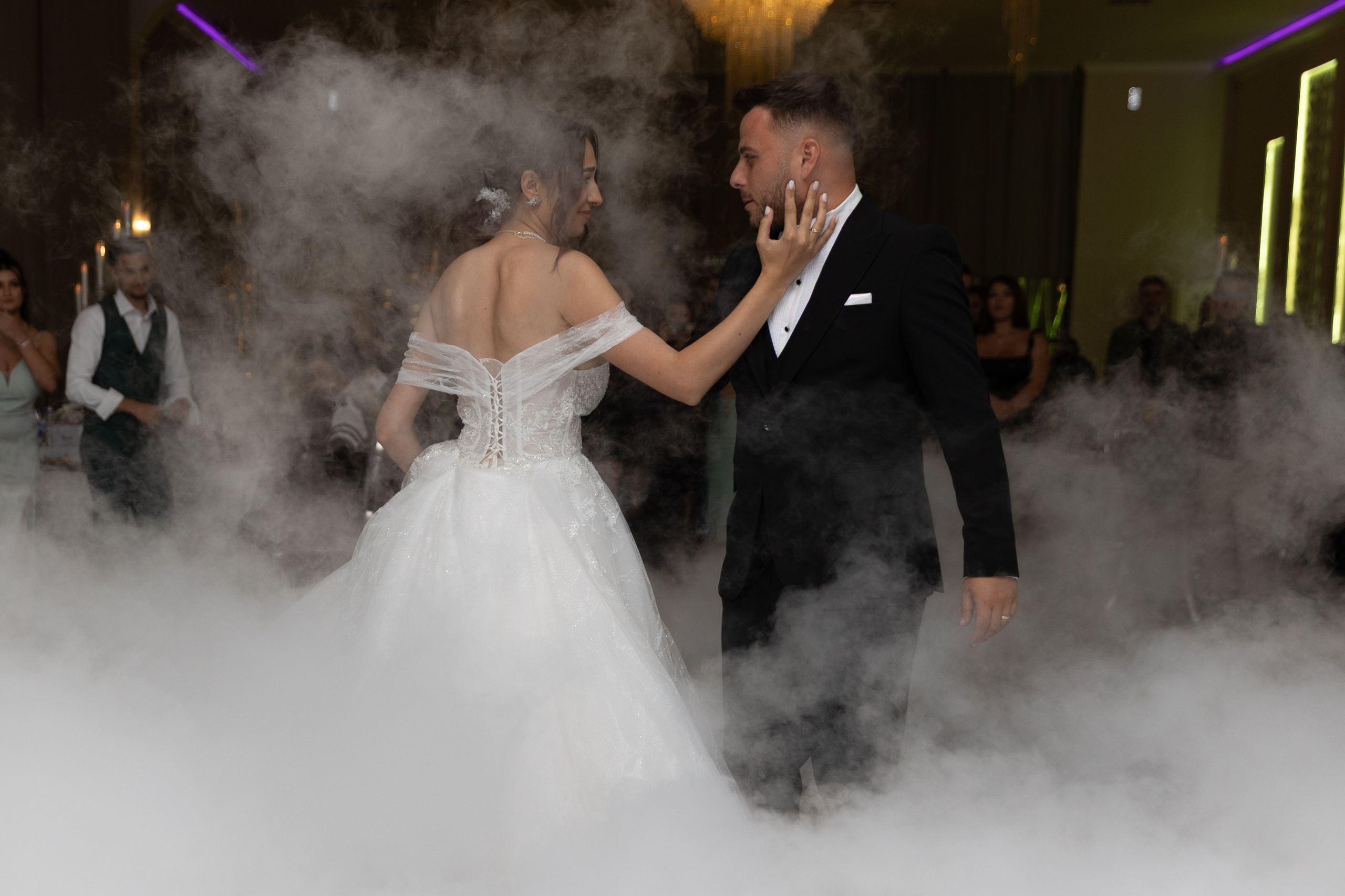 Nunta. Fotograf profesionist de eveniment ce captureaza povesti si emotii