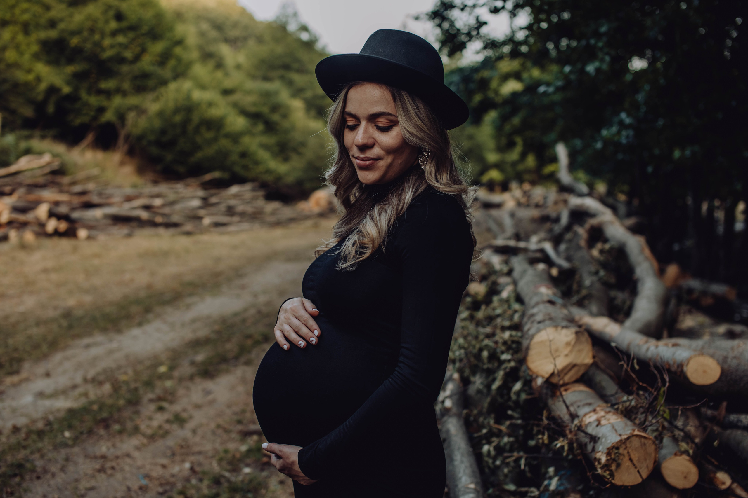 Alin & Diana. Wedding & couple photographer from Romania Rut Vetan