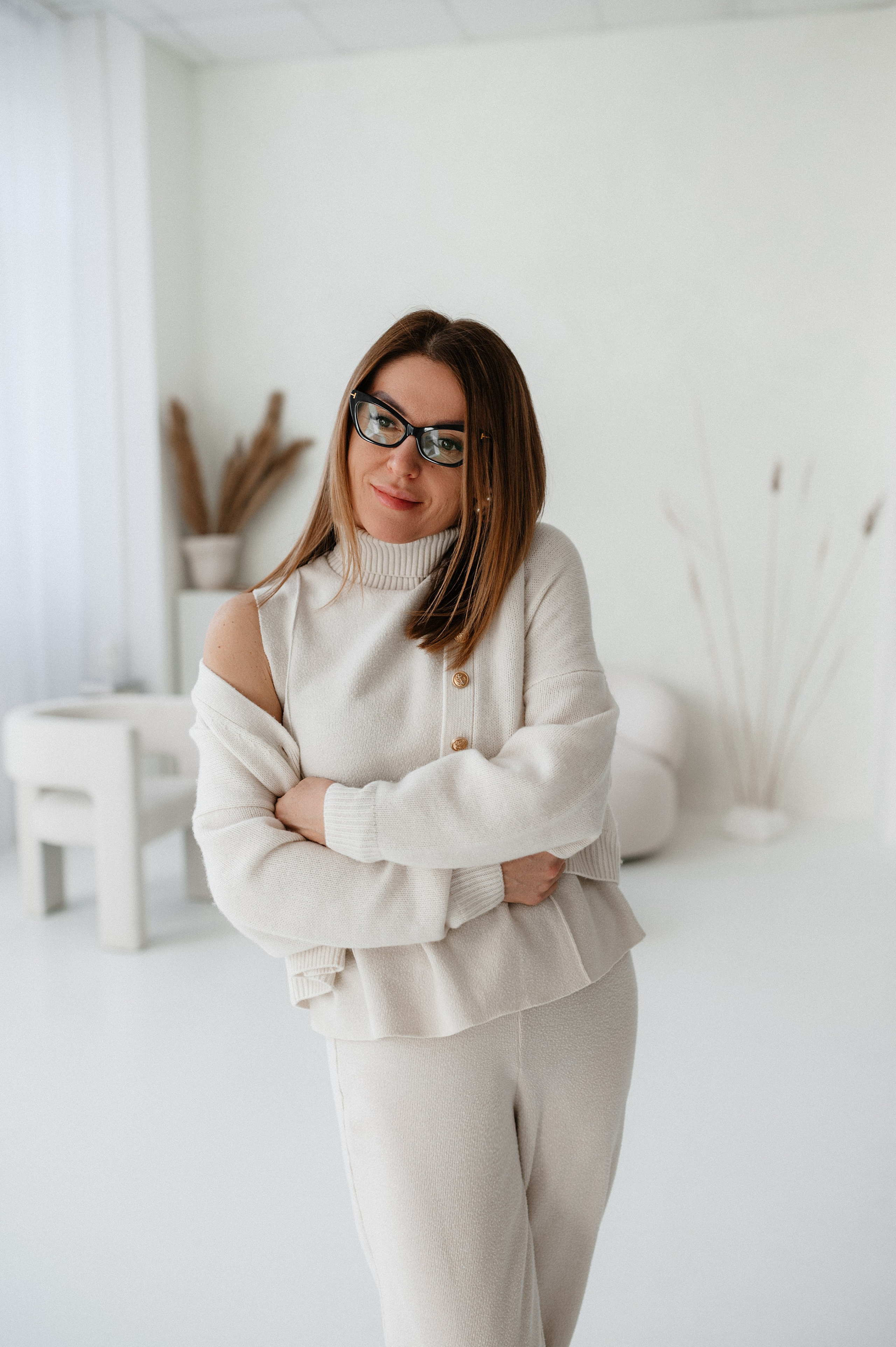 Beauty by Vovk cosmetologist in Prague. ANNA-MARIA PHOTO CONTENT CREATOR — фотограф, естет, художник і візуальний експерт Instagram у Празі