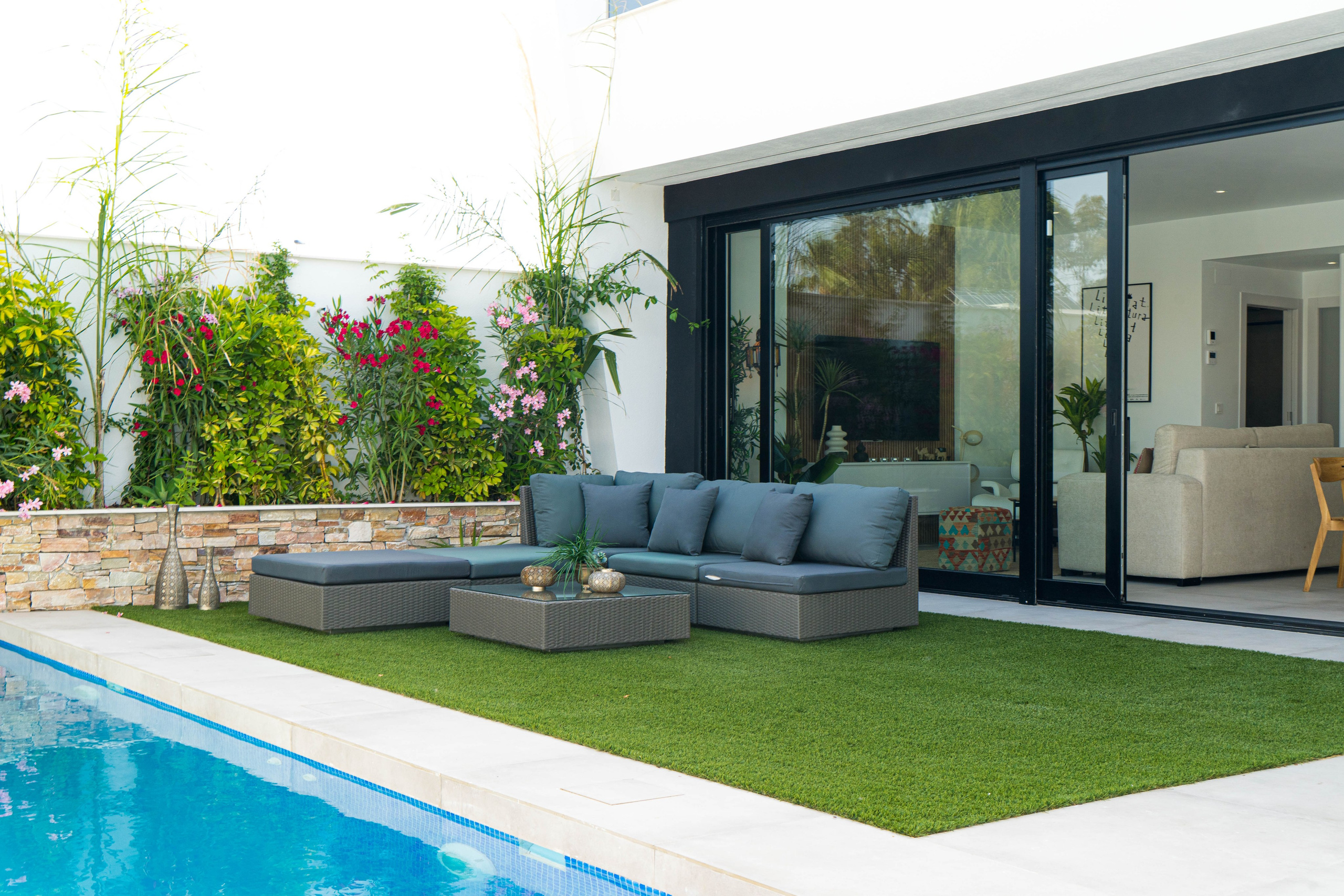 I&M GROUP villa La Paz. Baby Beast