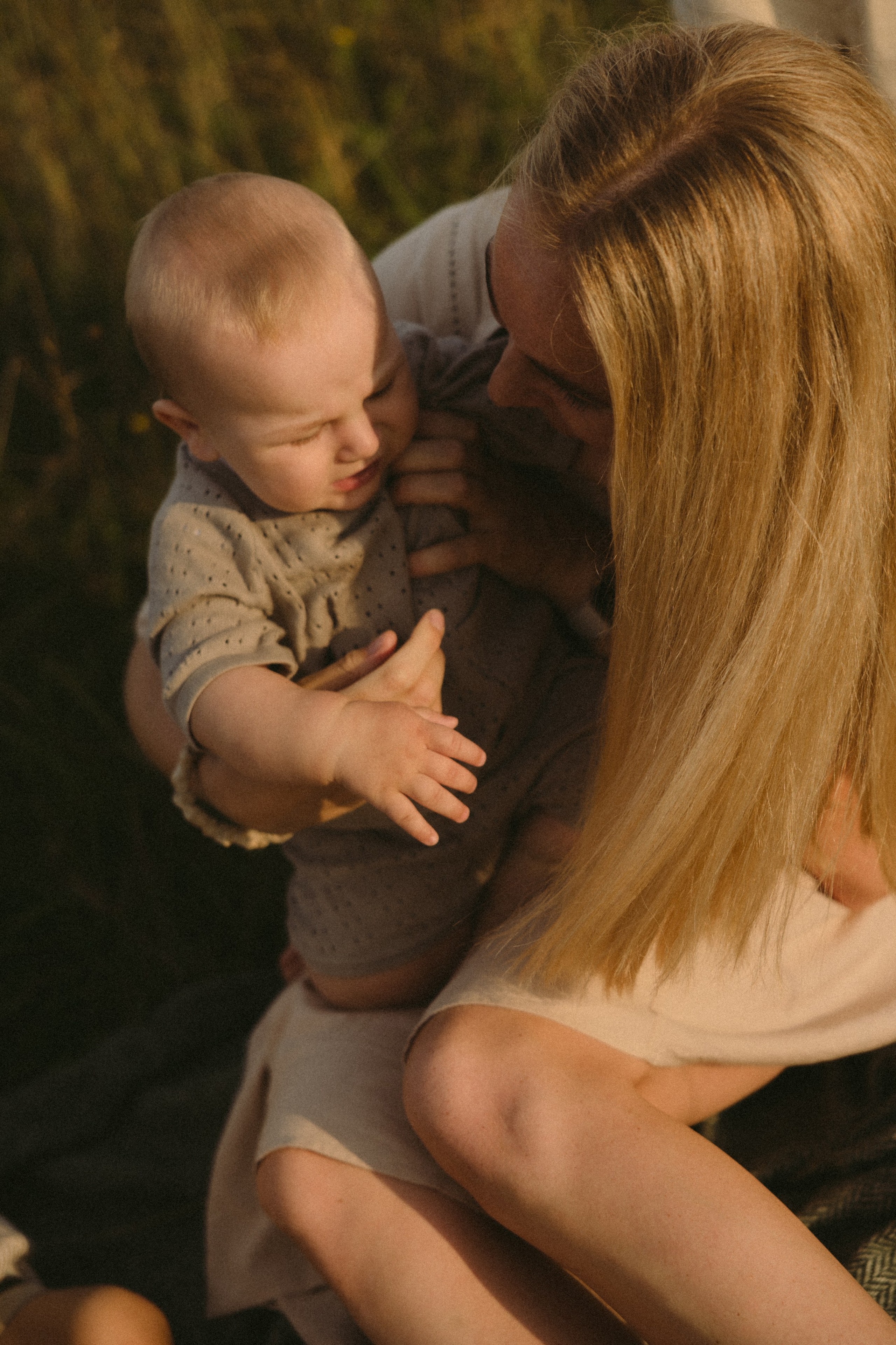 Simonos ir Mariaus šeima | PIEVA. Vestuvių ir šeimų fotografė Lena Bondarenko / belove photo