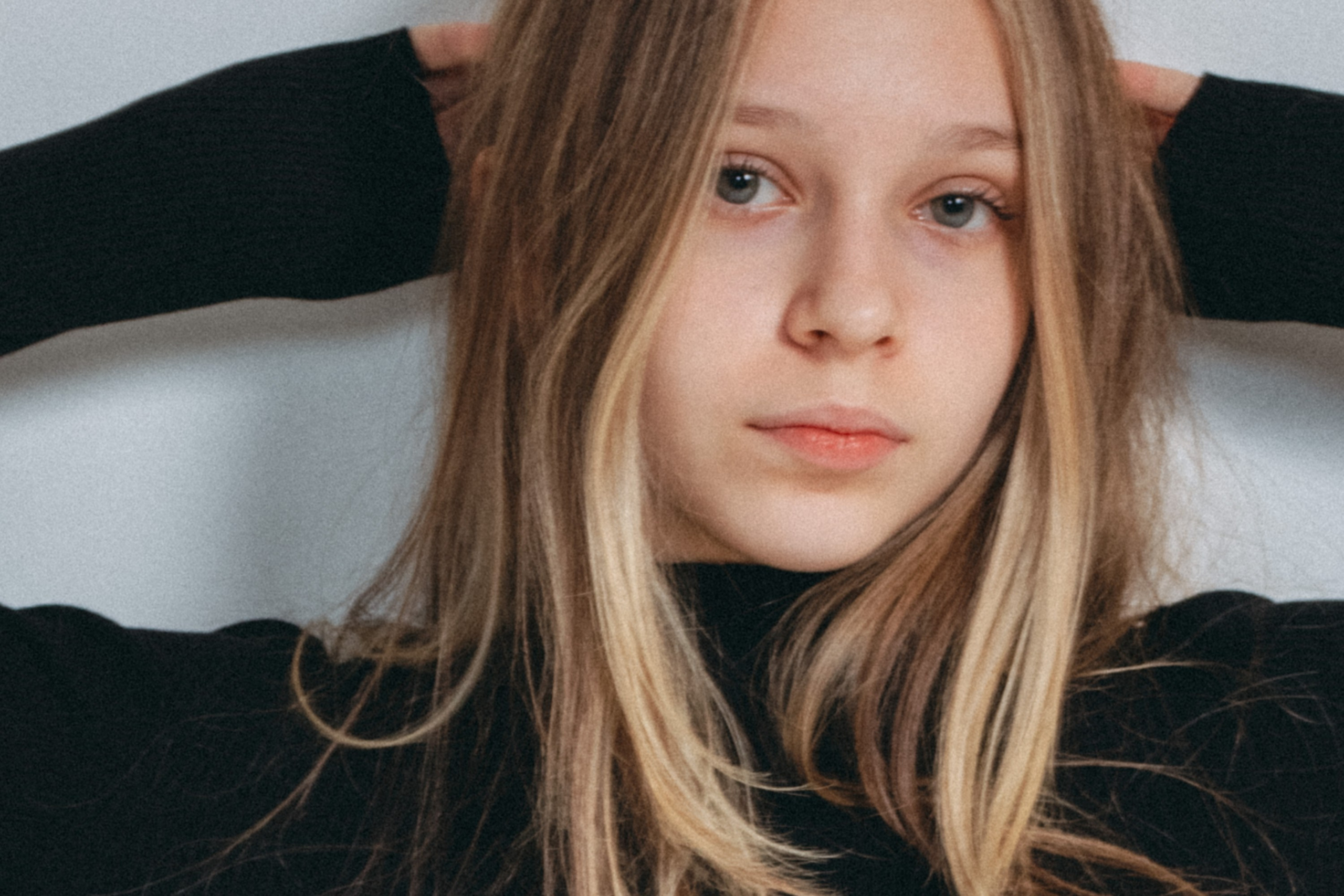 Mallikansiokuvaus. Valokuvaaja Lahti, Helsinki Elena Salonen