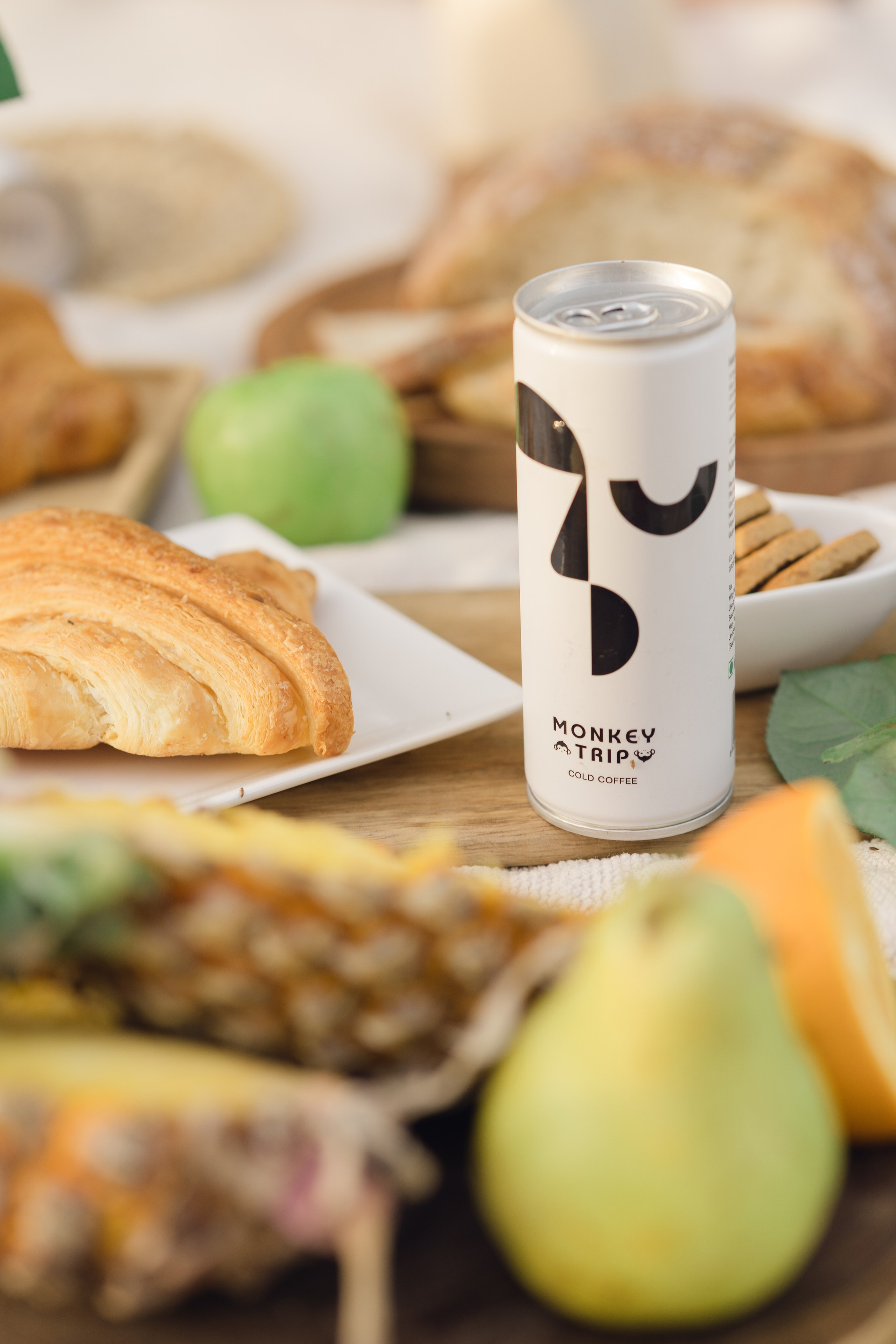 Product Styling for Monkeytrip beverage