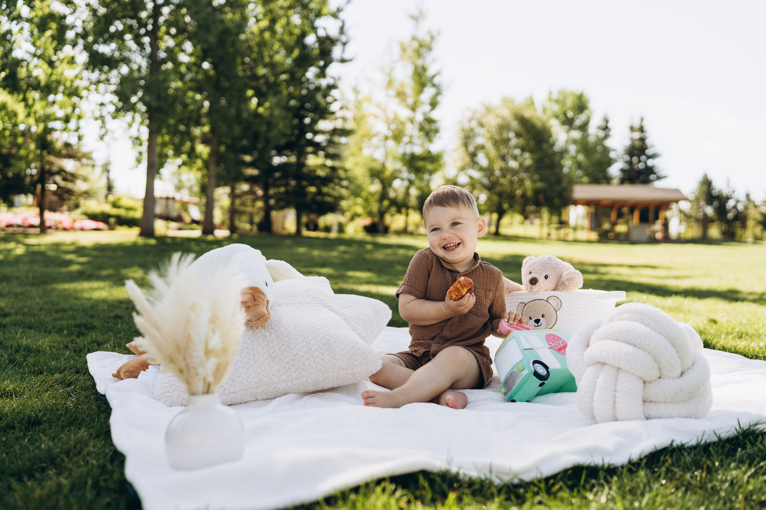 Max. Calgary Wedding & Lifestyle Photographer — Yevhen Polishchuk