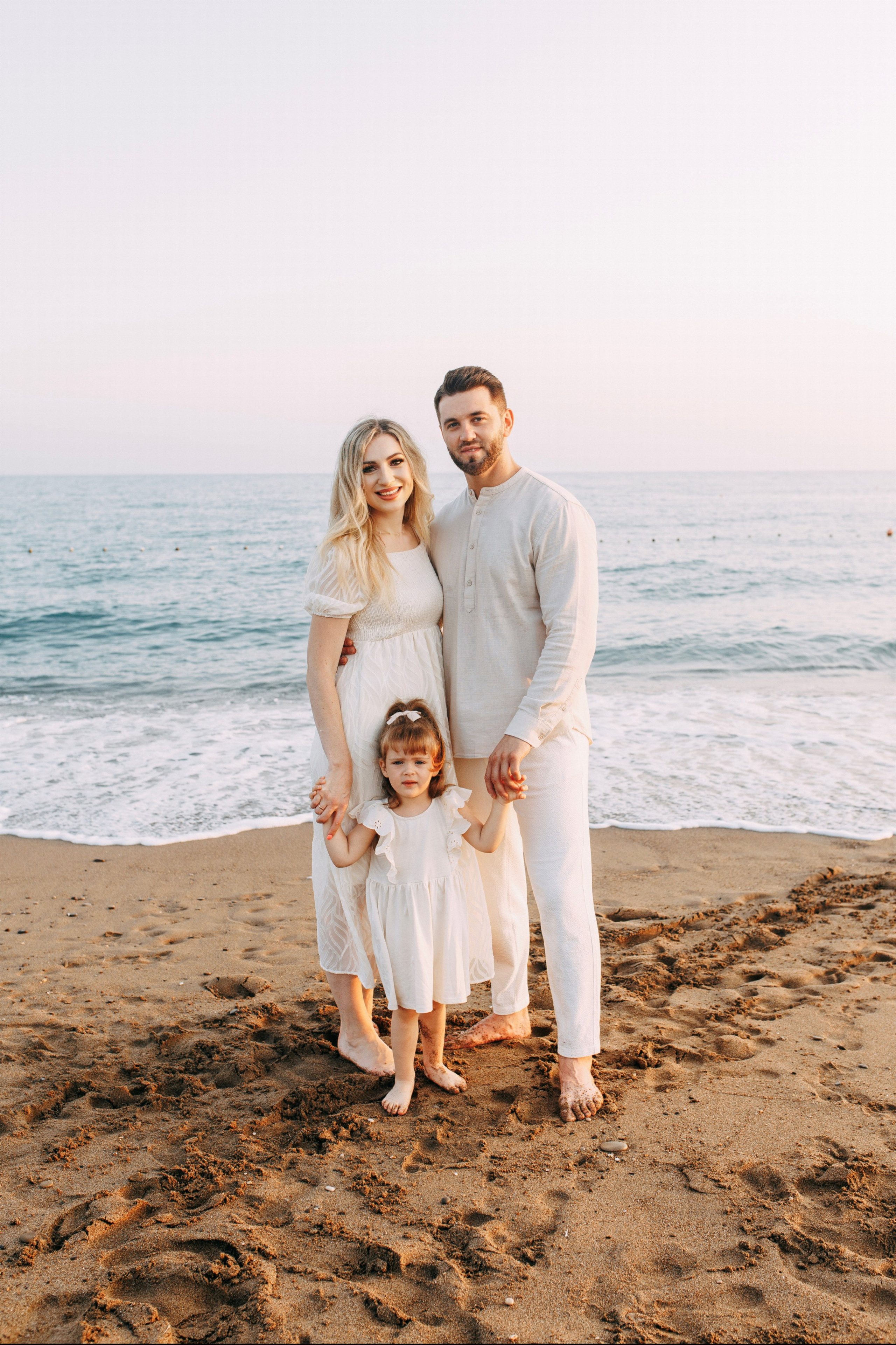 Professional Photographer in Belek Wedding  and Family Photographer in Belek. Family photo session on the beach in Belek. Alsu Develi |. Professional Photographer in Alanya, Side, Belek, Antalya. Turkiye