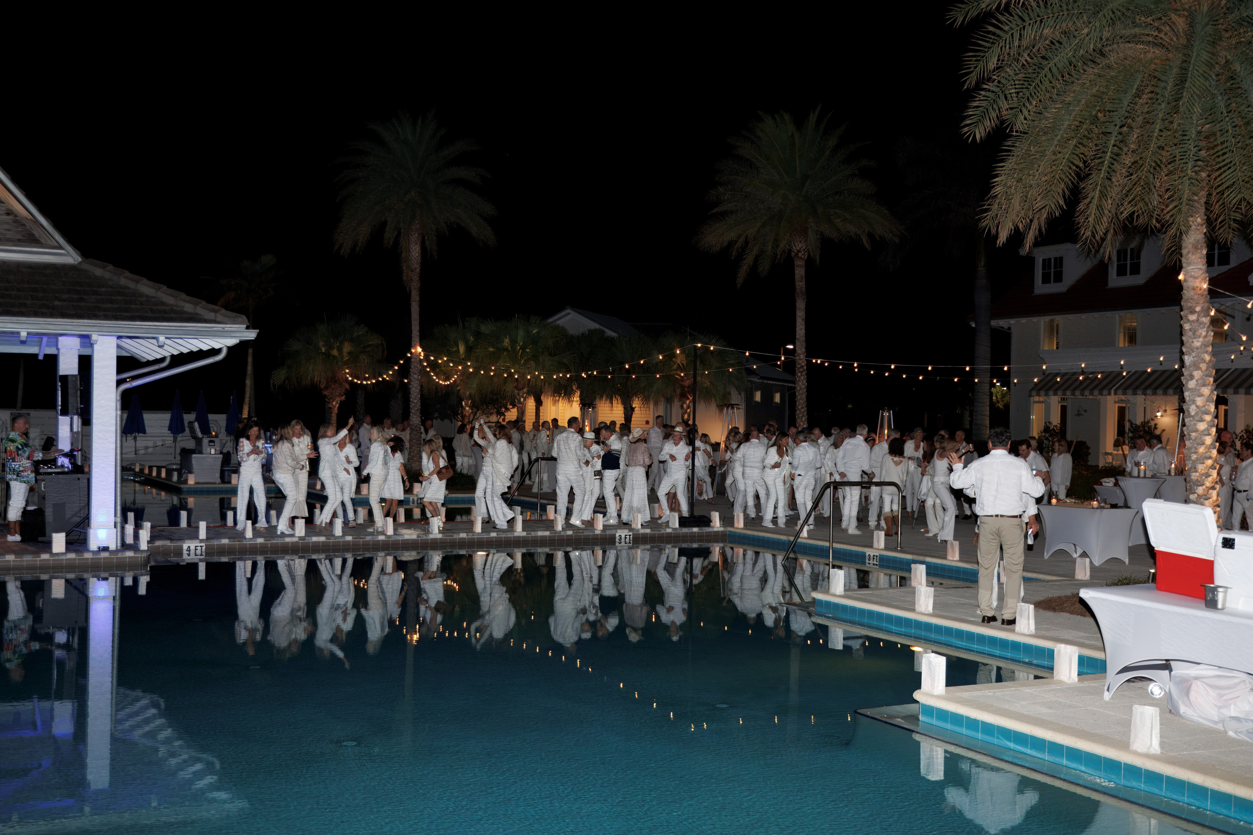 The Isles White Party. Out and About 239