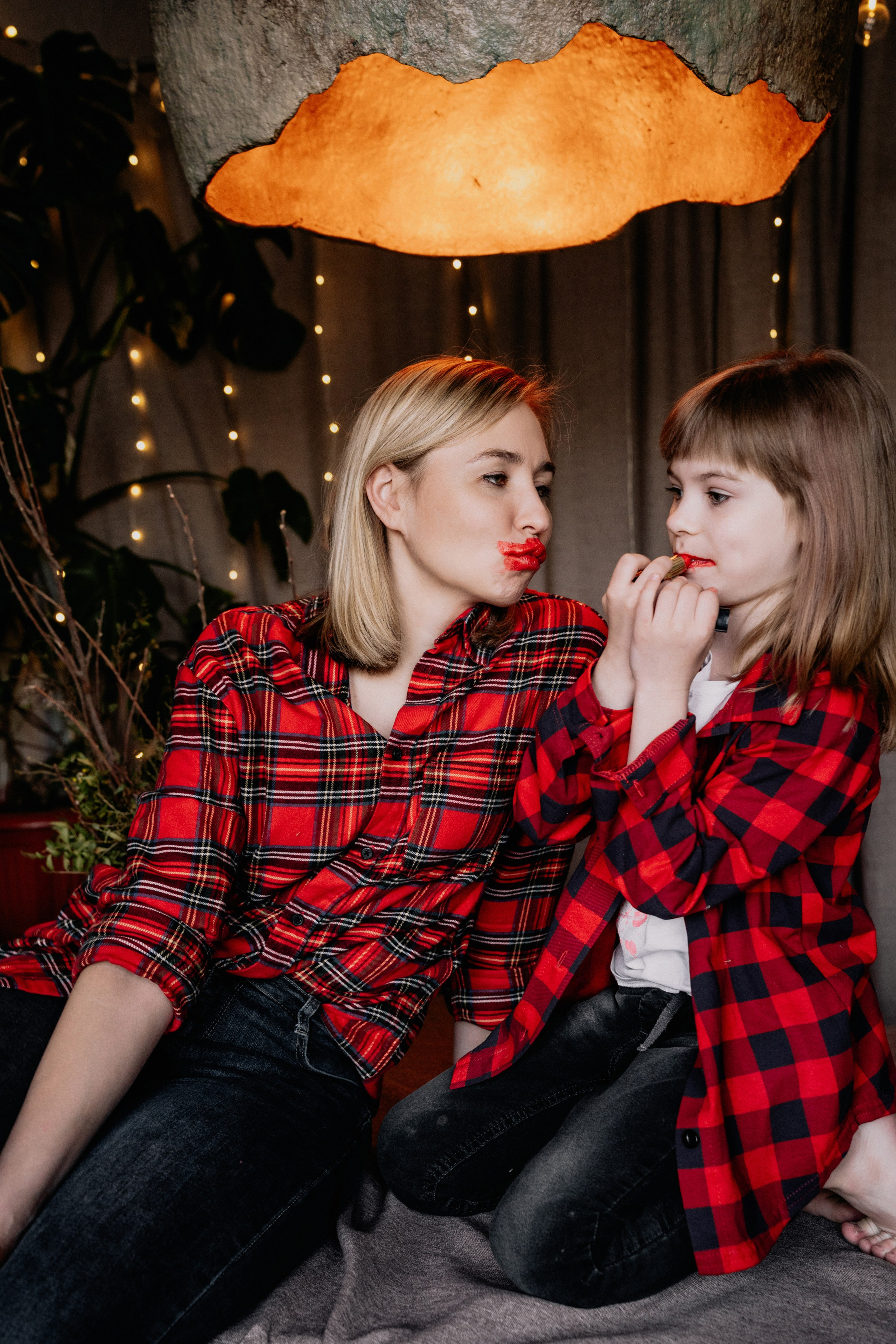 Studio Family Photography with Greenery – Fresh & Elegant. Alisa Tant — Family and newborn photographer Bucks County, Montgomery county, Philadelphia, NJ