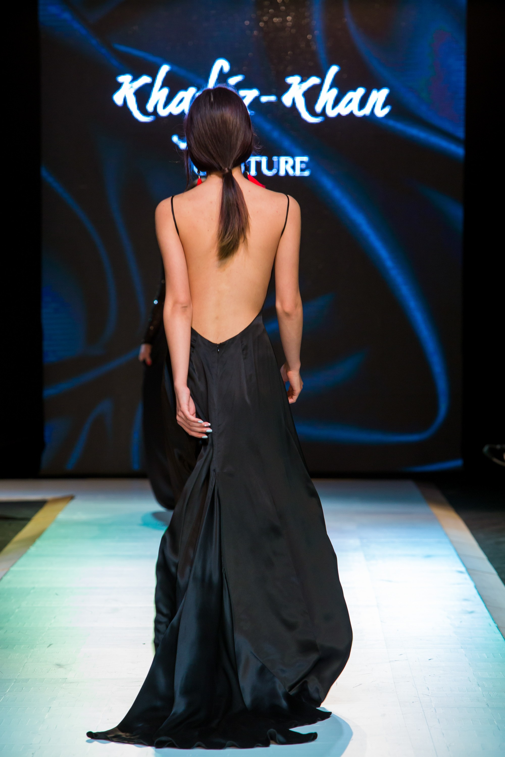 Moda Fotoqrafiyası Xidməti | Bakıda Brend və Lookbook Çəkilişləri. Məhsul Fotoqrafı Bakıda