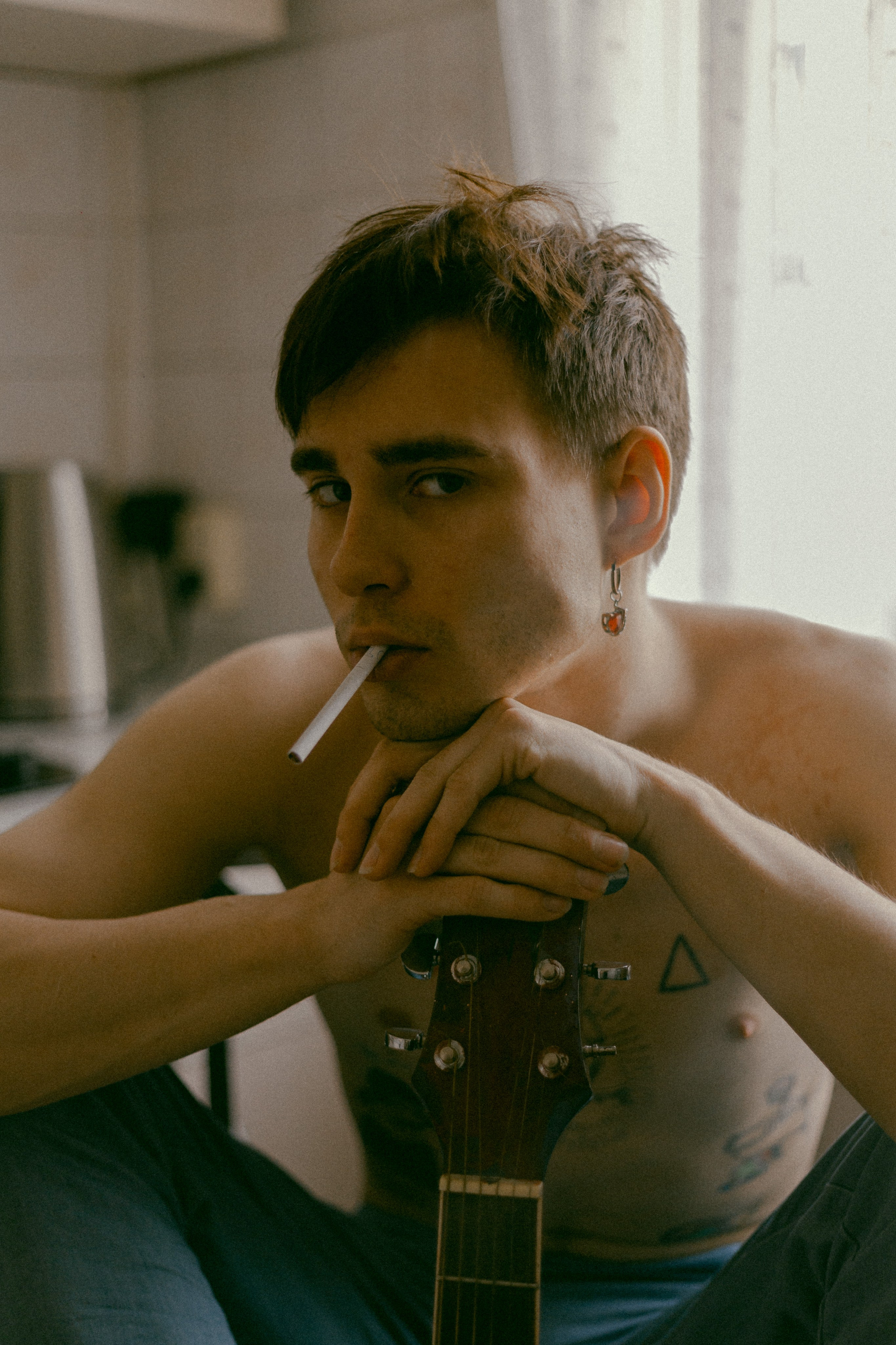 Sesión de fotos creativa para un chico. Fotógrafo de retrato, familia y reportajes en Valencia | España | Europa Vitalii Lumier