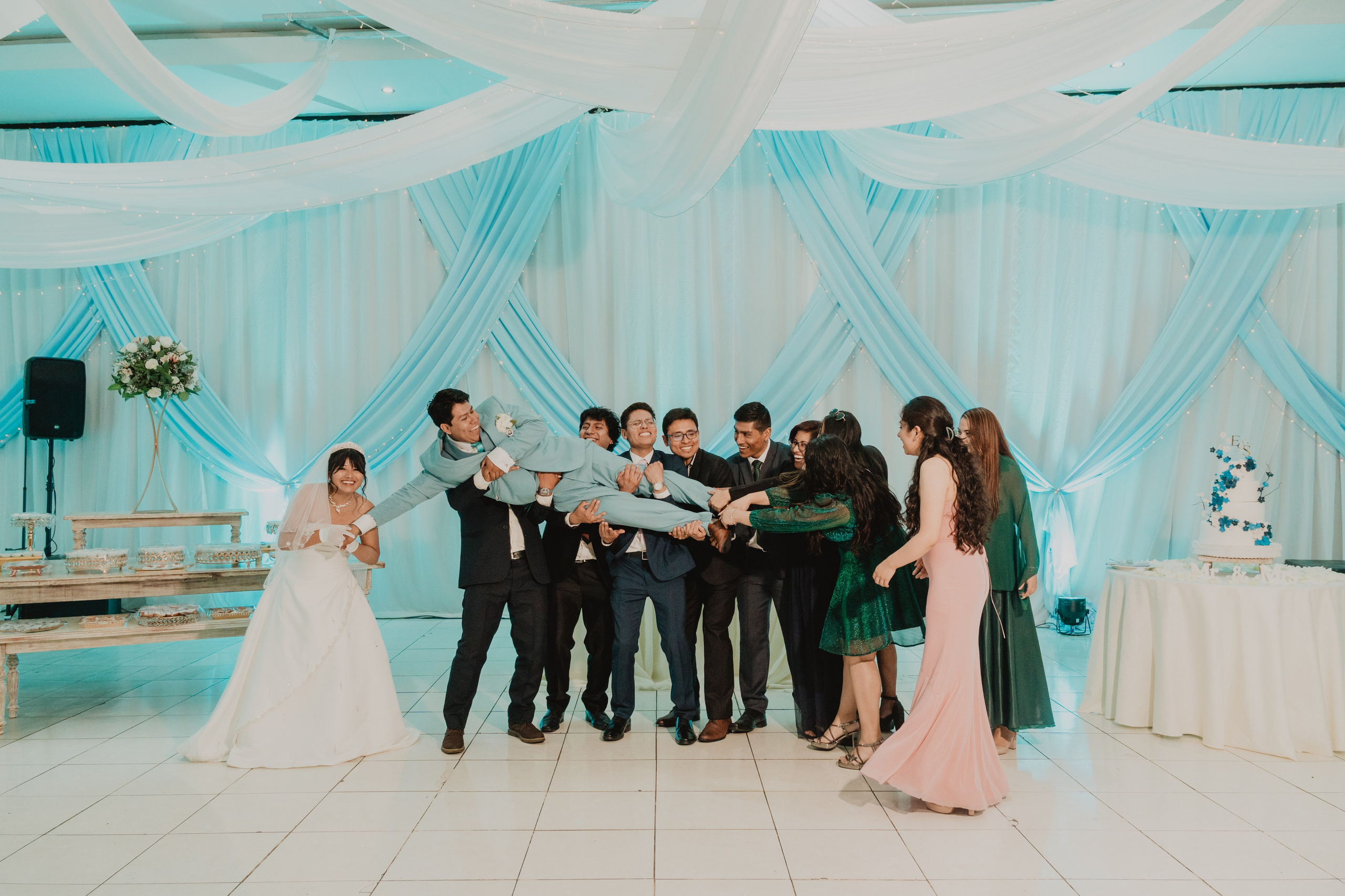 STEISY + EMMANUEL | BODA RELIGIOSA. Studio KVTA | Fotografía y Video de Bodas en Arequipa
