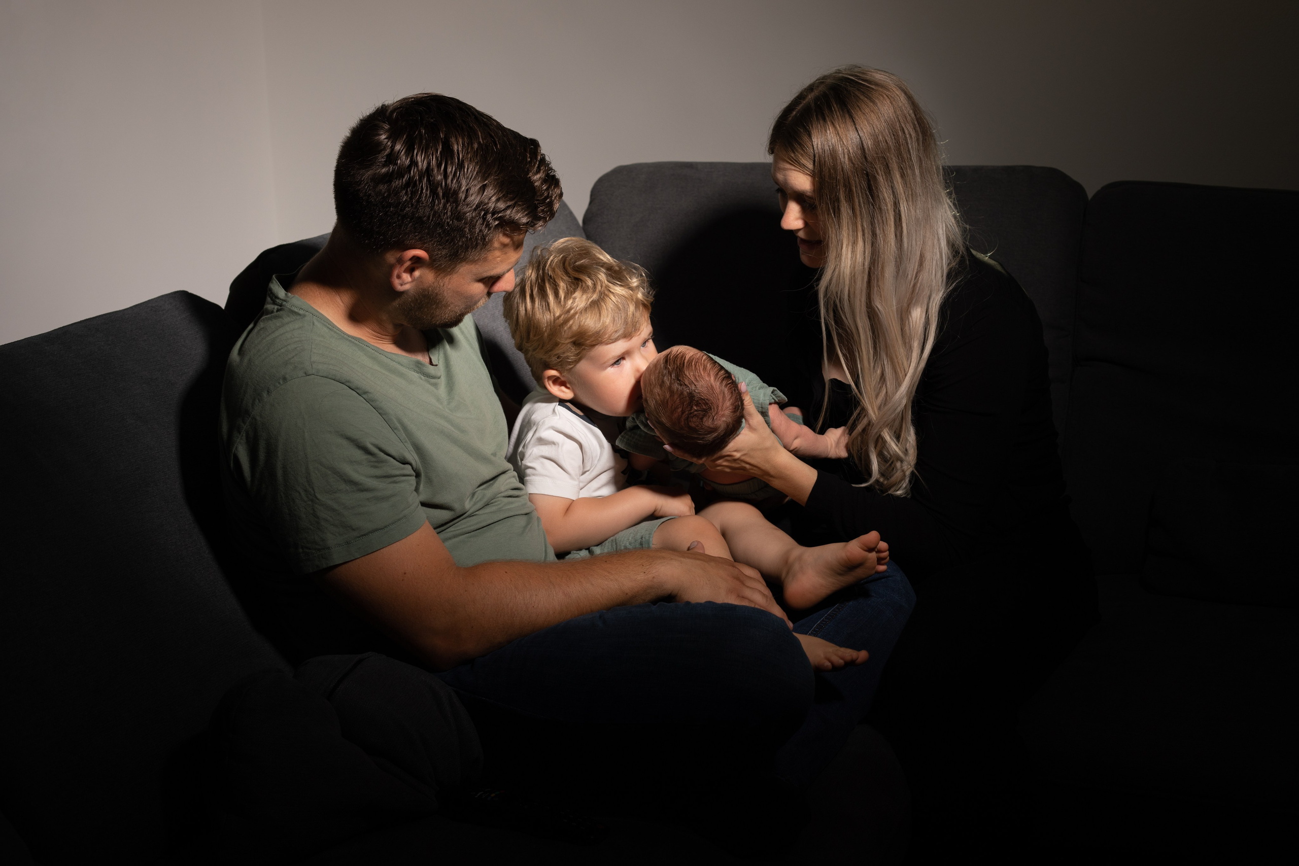 NEWBORN / LIFESTYLE INDOOR. Fotografin und Videografin im Raum Osnabrück und Emsland Alla