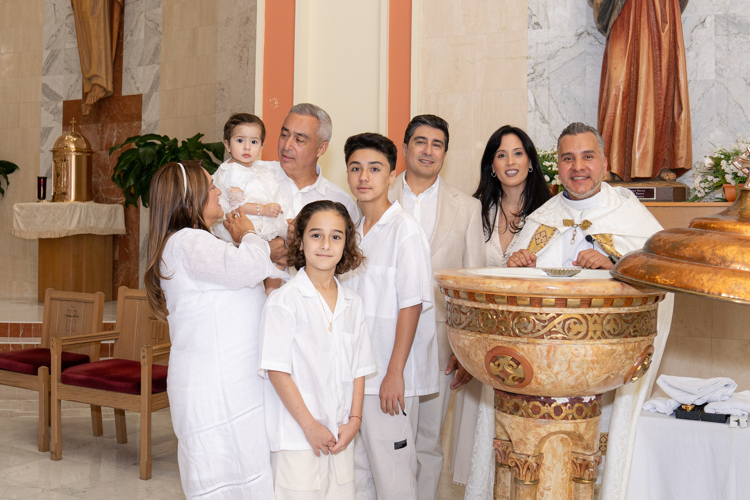 Baptism of Eva Isabella. Https://the-photo-way.wfolio.pro