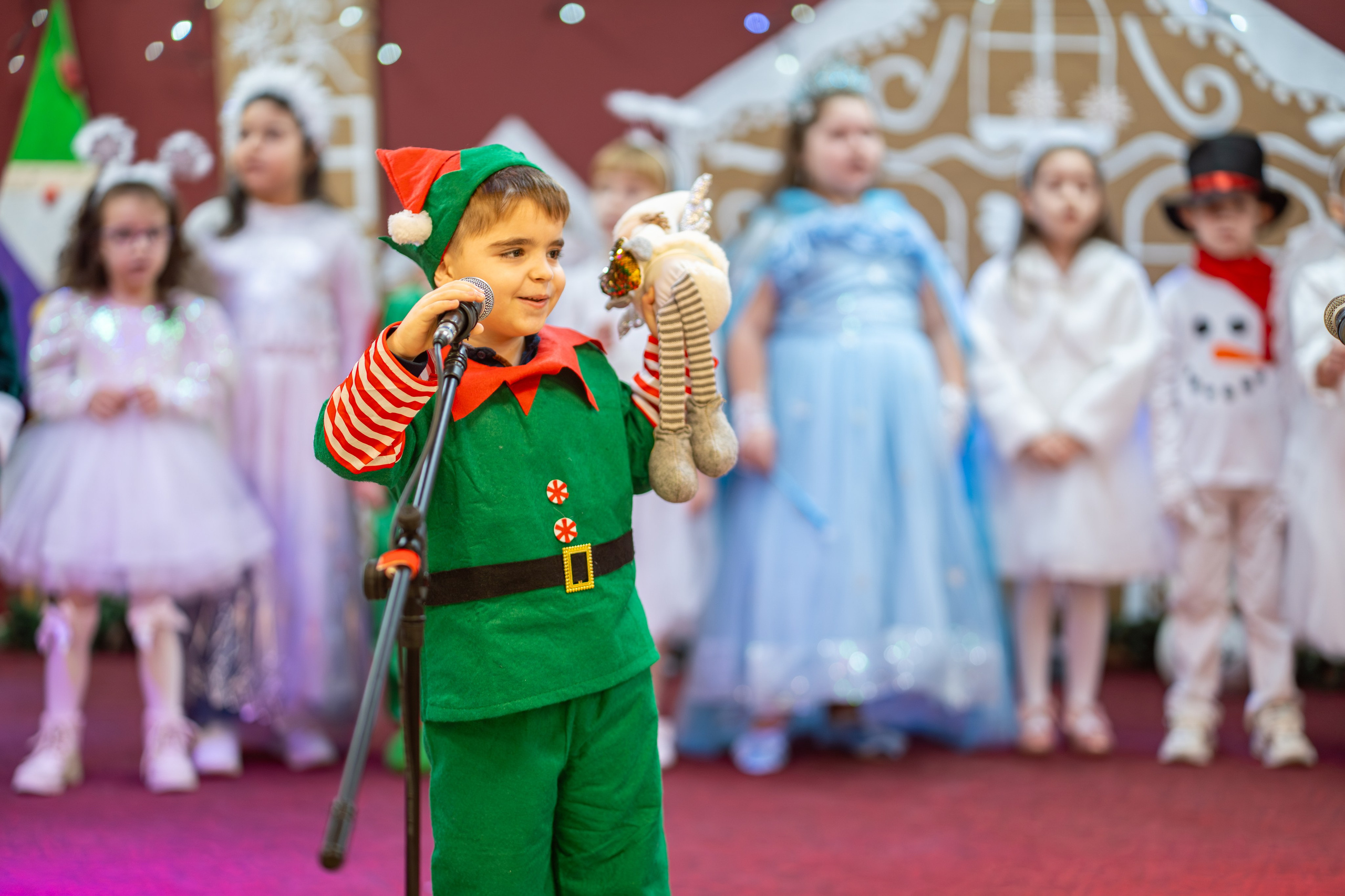 Grupa Buburuzelor Gradinita 37. Adelinne — fotograf profesionist în Constanța pentru familii, bebeluși și evenimente