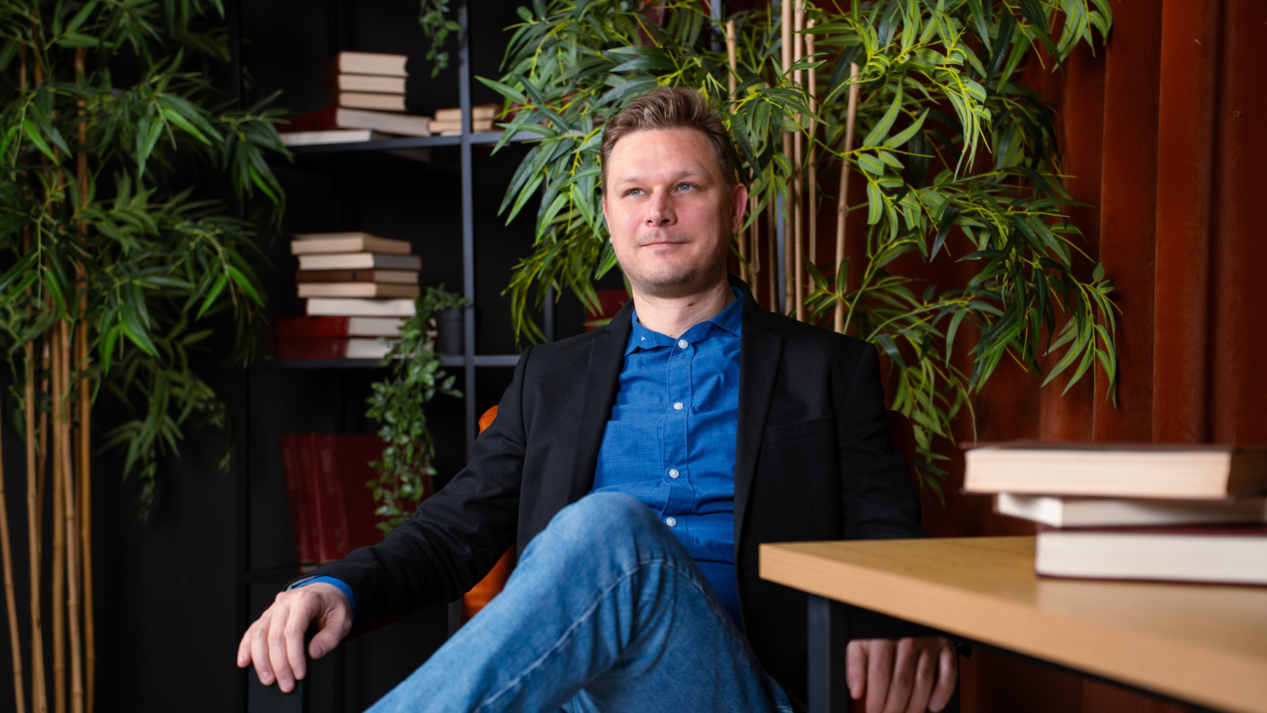 Business Photoshoot in Chisinau. Photographer in Chisinau — Raymond | Portraits, Events & Product Photography