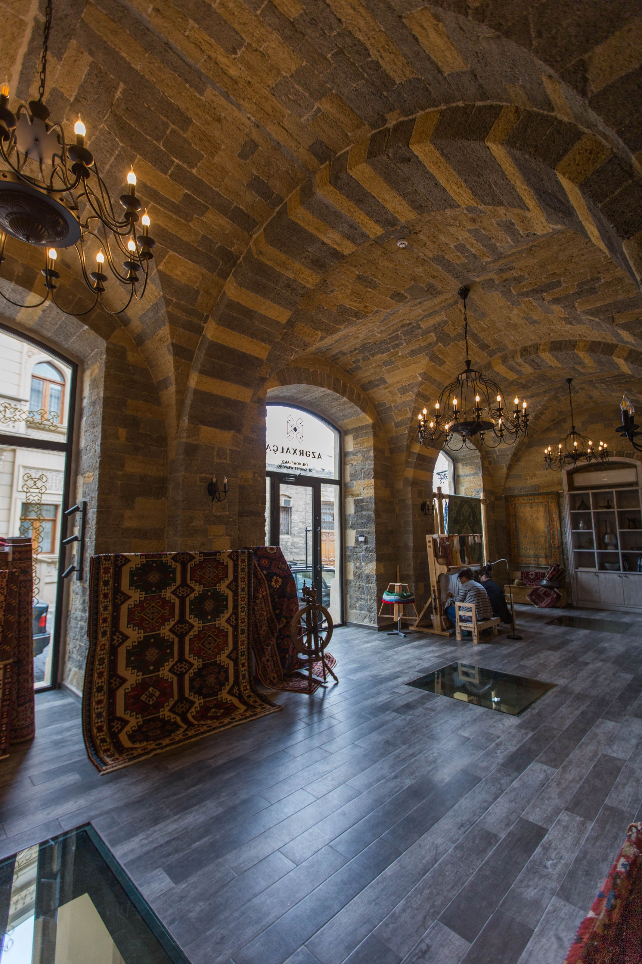 “Azerxalcha” Showroom. Коммерческий фотограф в Азербайджане Бессонова Анфиса