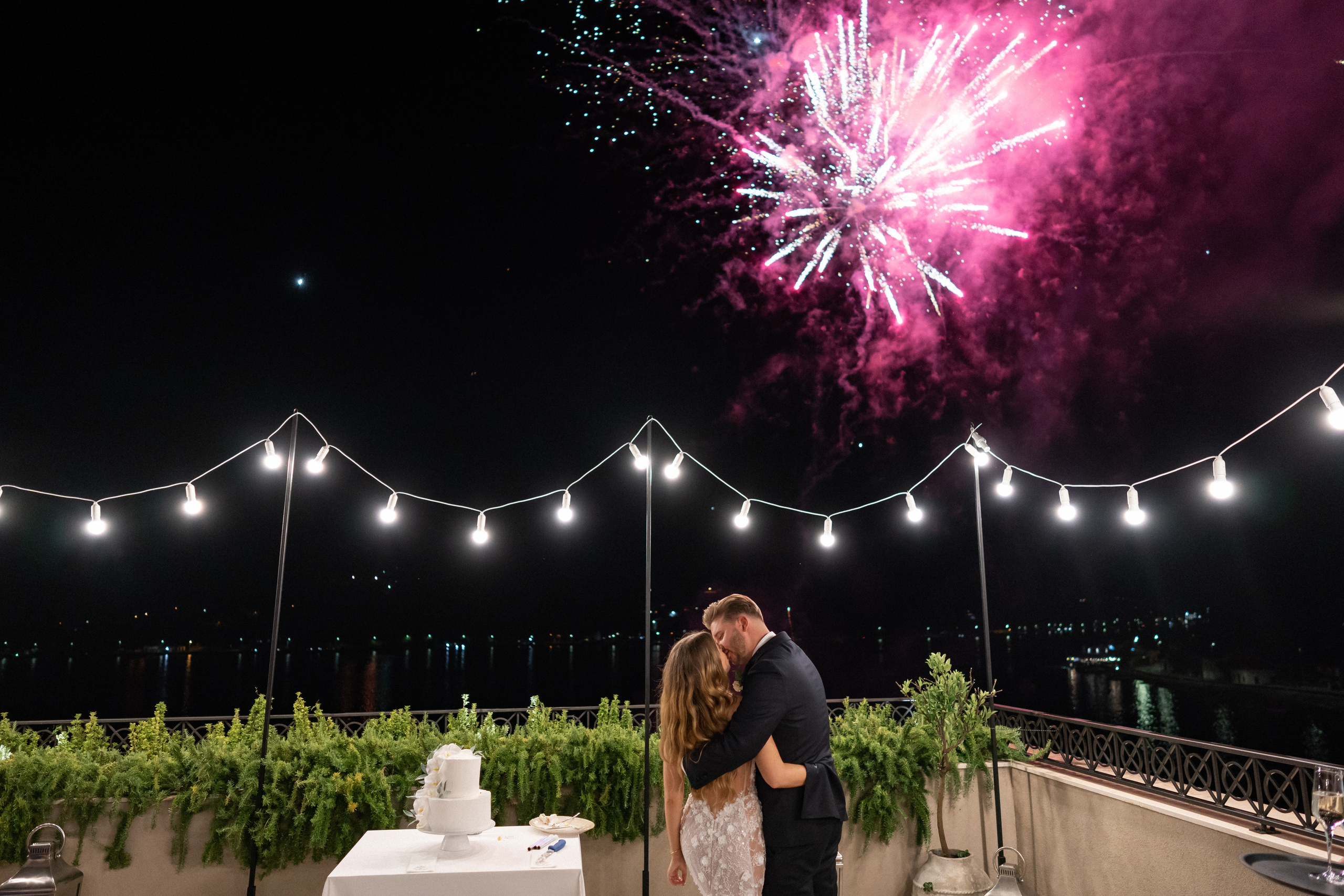 Свадьба в Черногории — Отель Caza Del Mare и фейерверк у моря