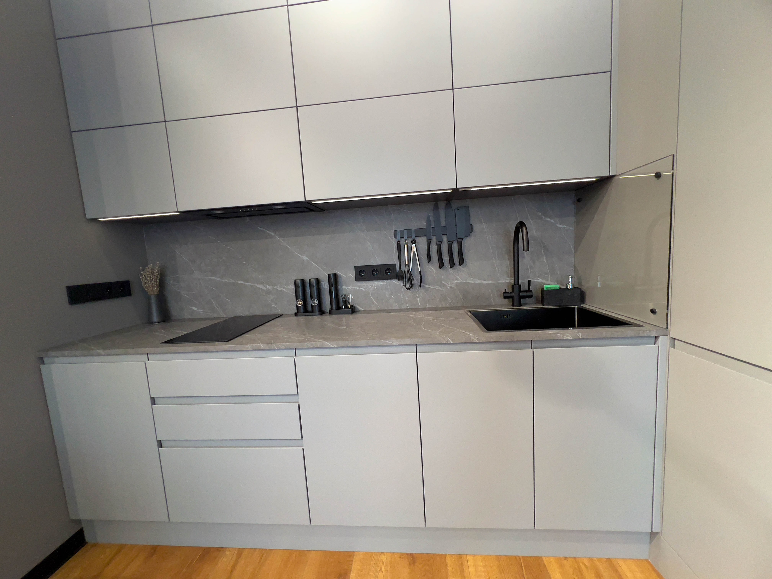 The apartment is on two levels. Fotograf Dmitrii Donets