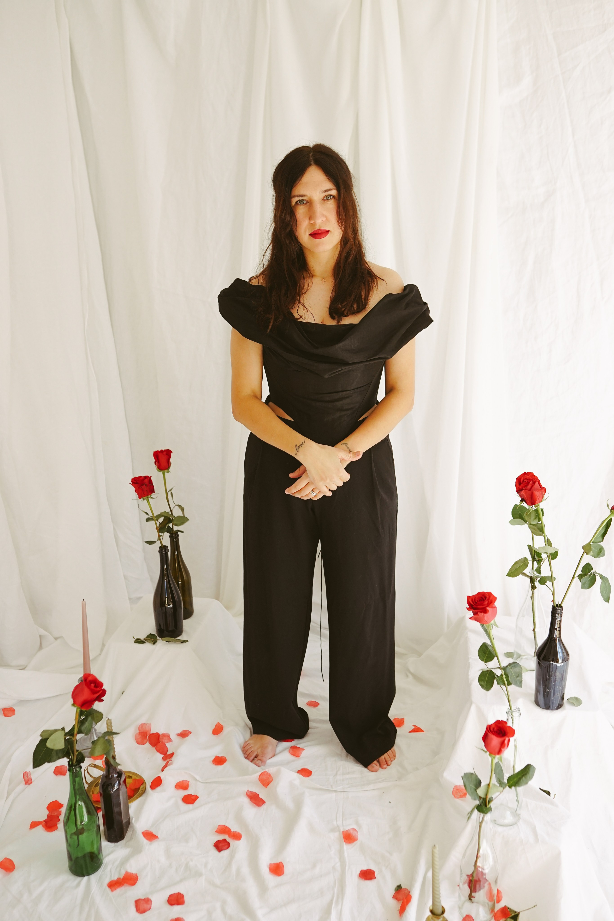 Fotografie de Portret Brașov | Artist Mădălina Beda. Madalina Beda- Artist vizual, fotograf, doula la nastere, consultant babywearing Brasov si in toata tara