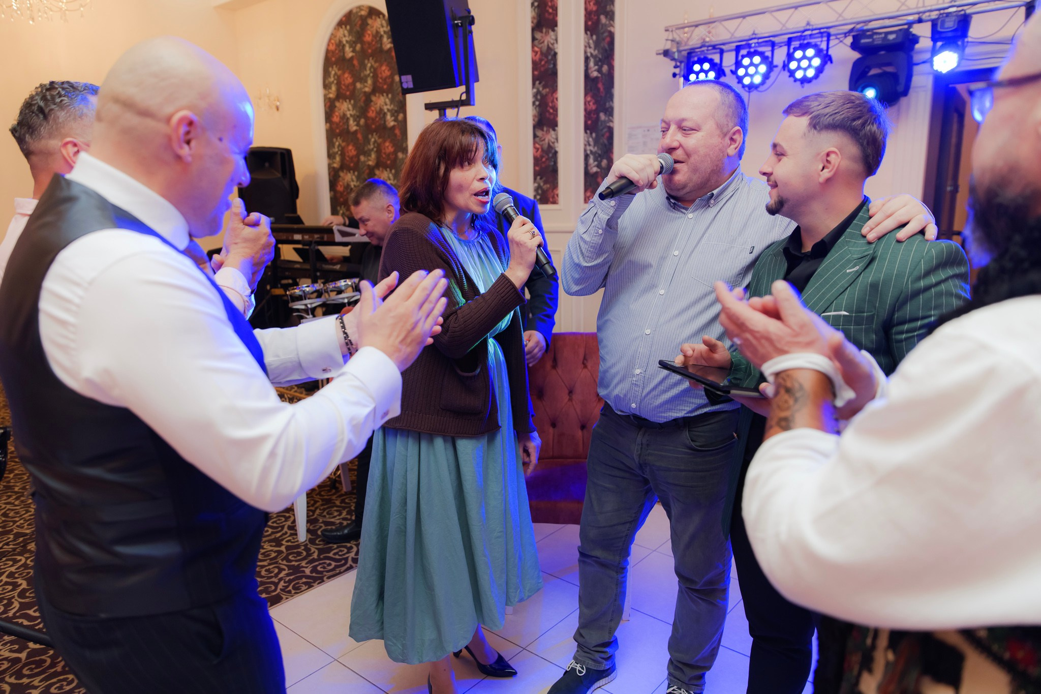 Mihai & Oana. Servicii foto-video profesionale, pentru momente de neuitat