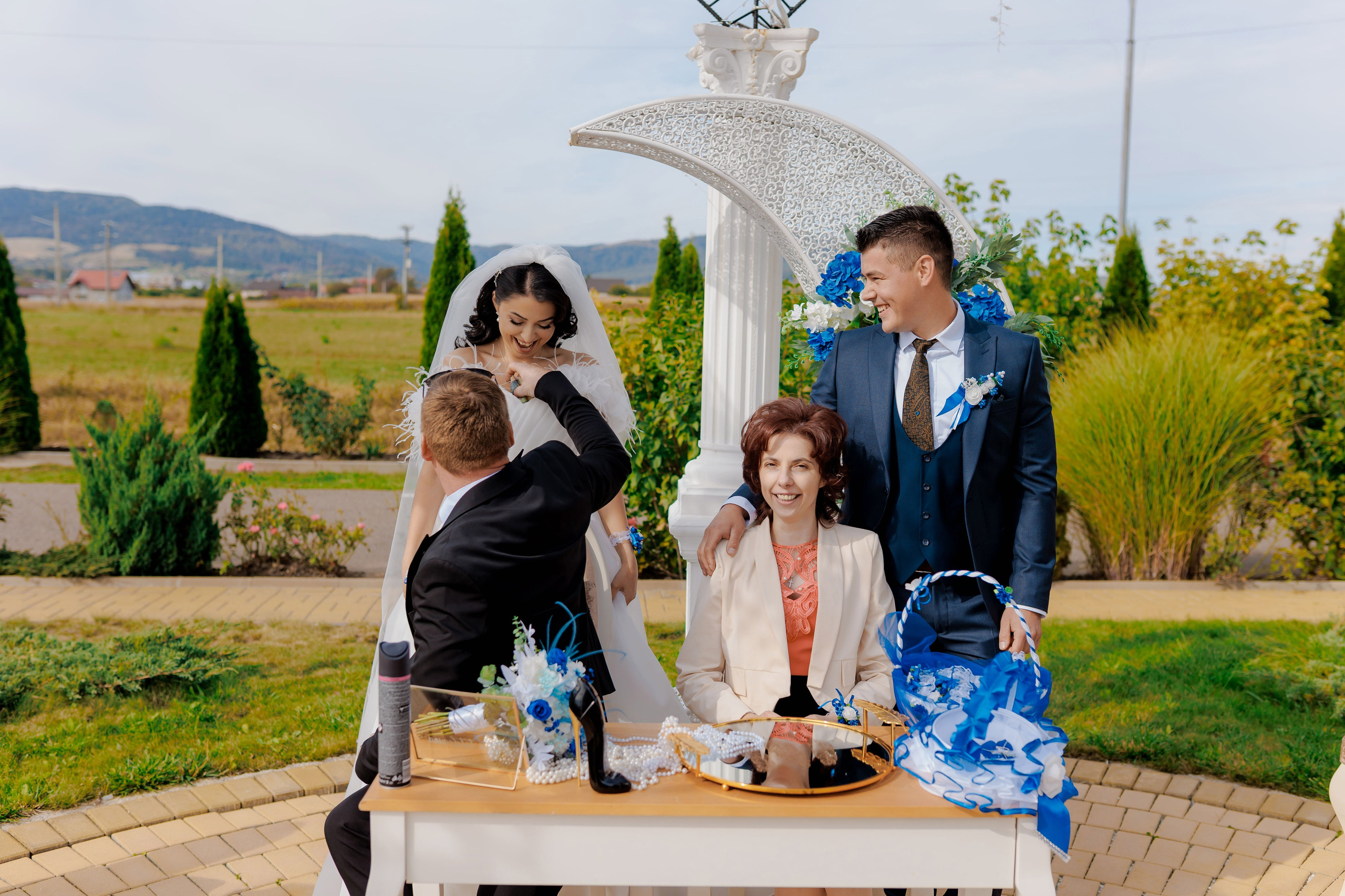 Loredana & Emilian – Ziua Nunții | Videografie - fotografie Botez Suceava, Iași, Botoșani. Servicii foto-video profesionale, pentru momente de neuitat