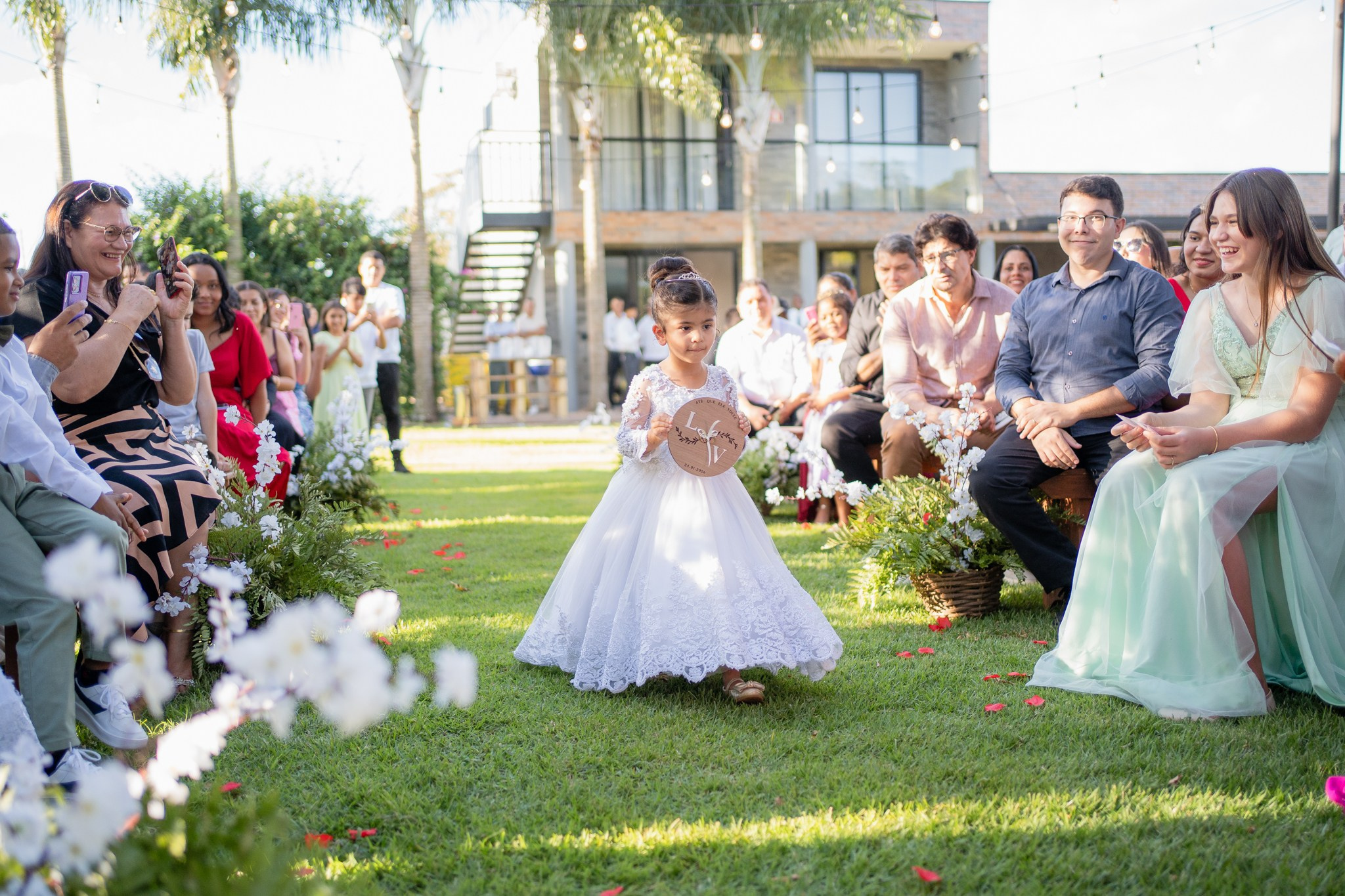 Larissa & Vinicius — Espaço Faveral / Aararaquara. Robson Colaço