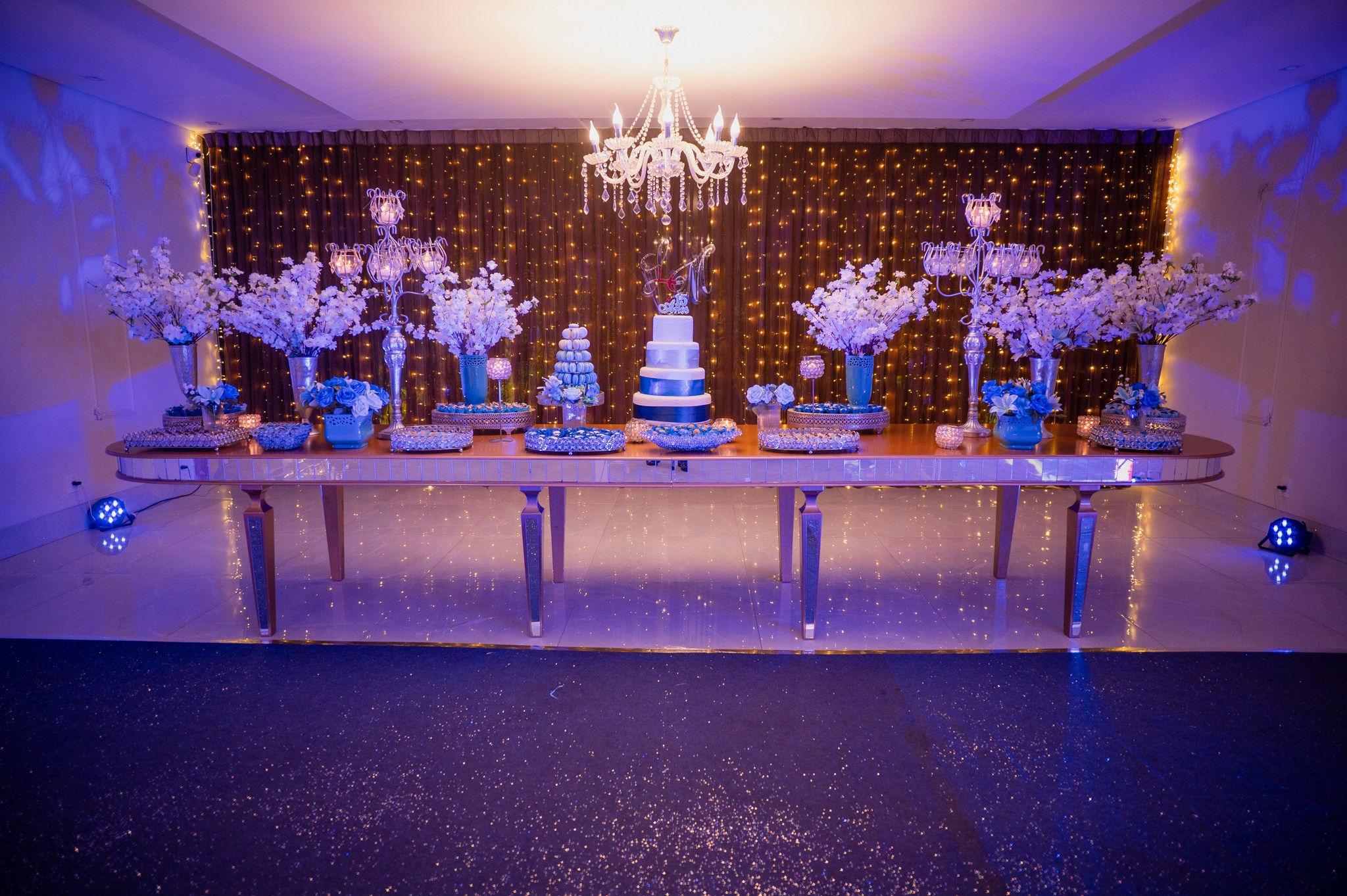 Lara — Hall Palace / Bauru SP. Robson Colaço