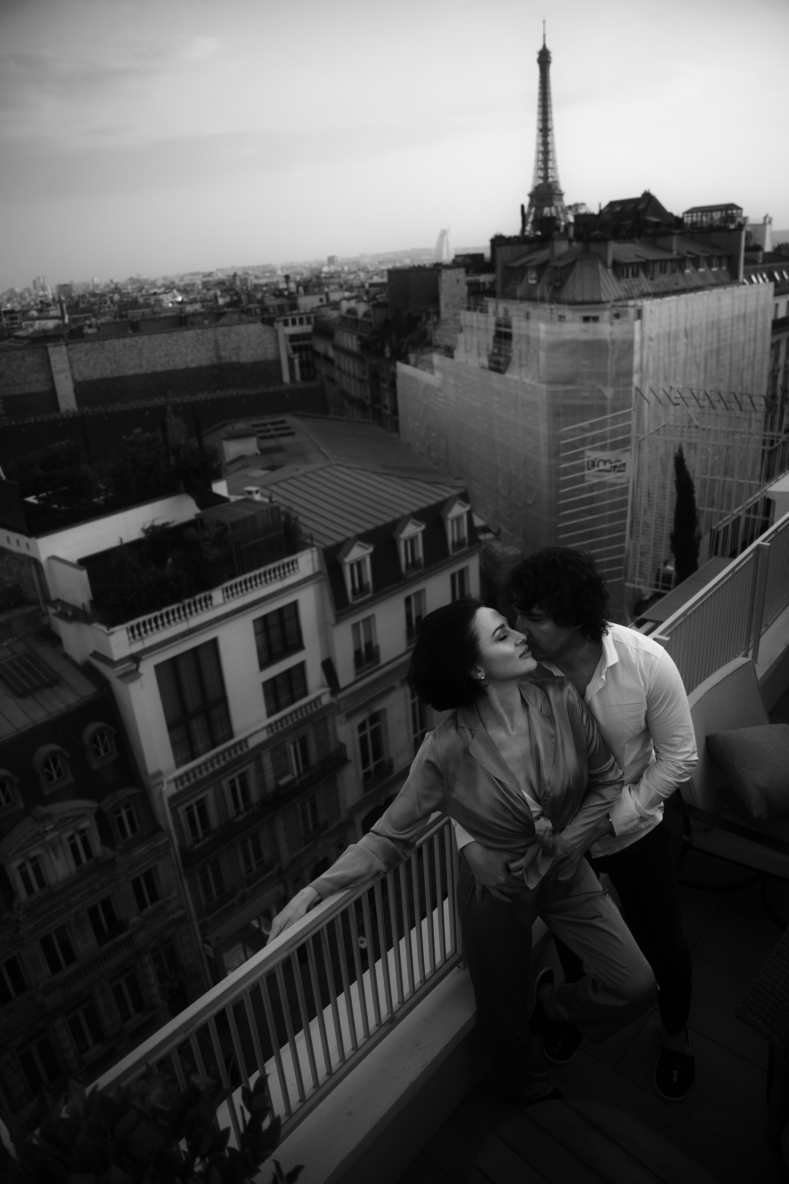 Ekaterina & Emanuele at Hôtel de Sers. Paris photographer — Polina Osipova